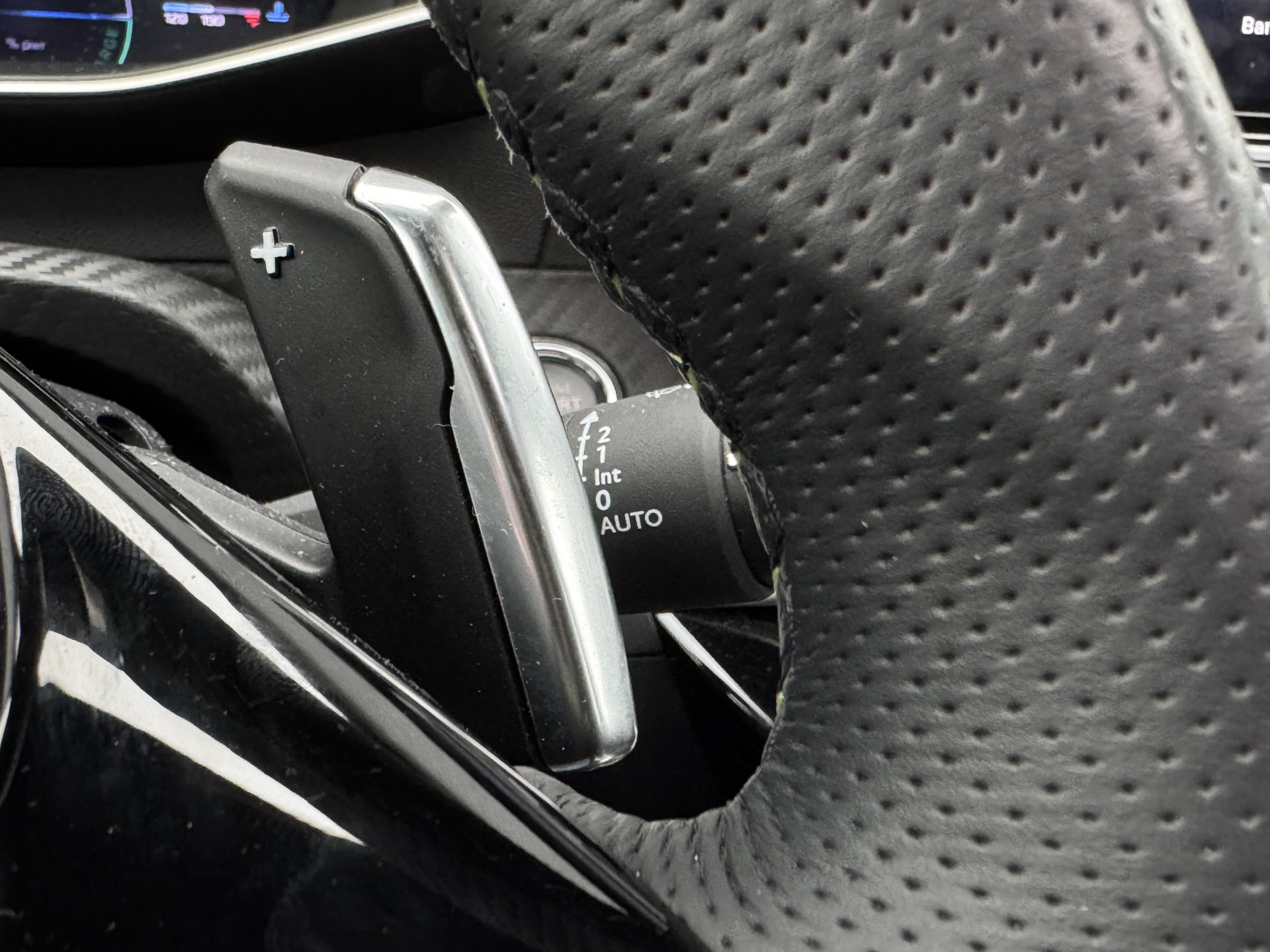 Peugeot 2008 SUV 1.2 GT PACK Hybrid 145 pk