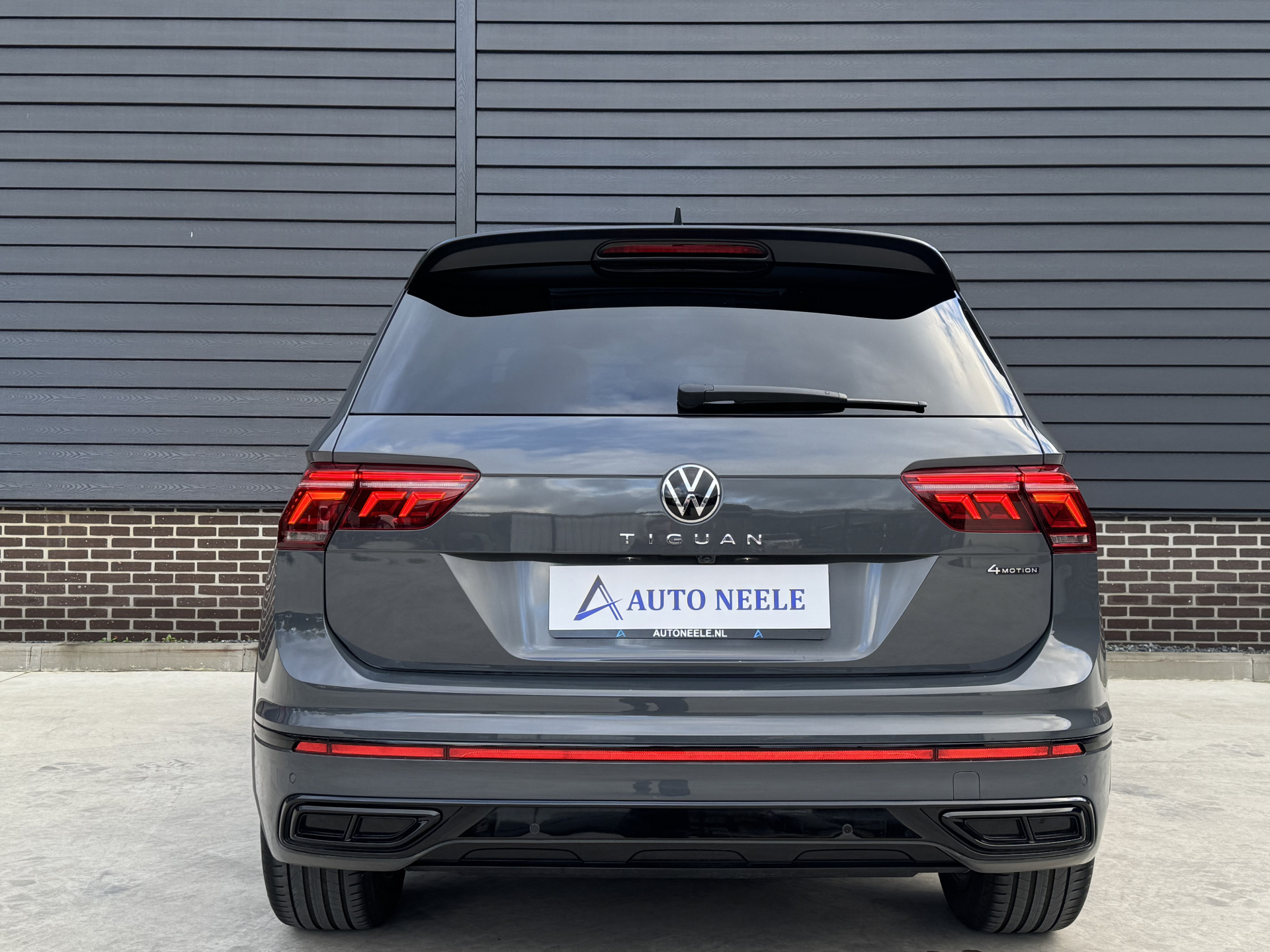 Volkswagen Tiguan 2.0 TSI 4Motion R Line