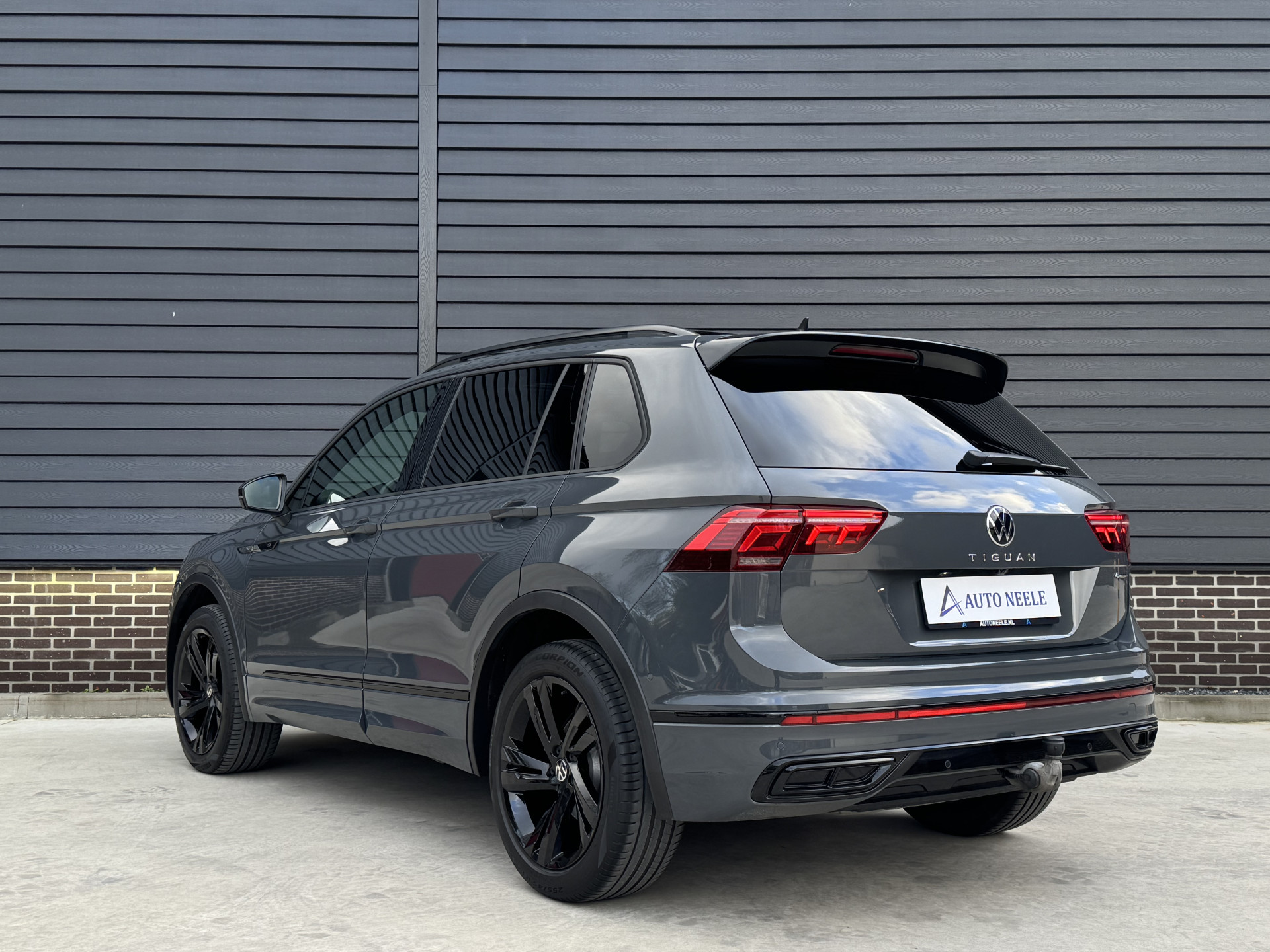 Volkswagen Tiguan 2.0 TSI 4Motion R Line