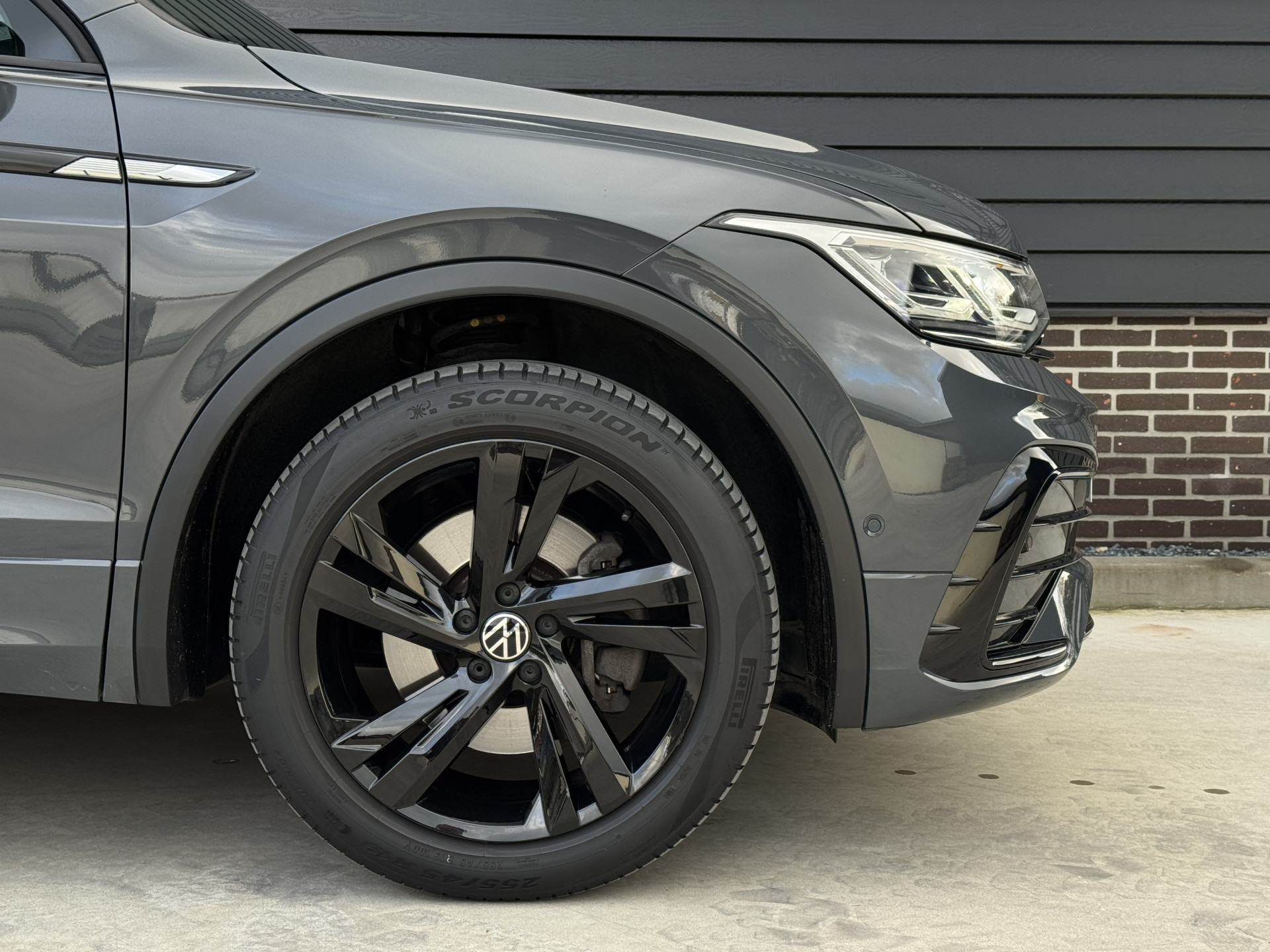 Volkswagen Tiguan 2.0 TSI 4Motion R Line