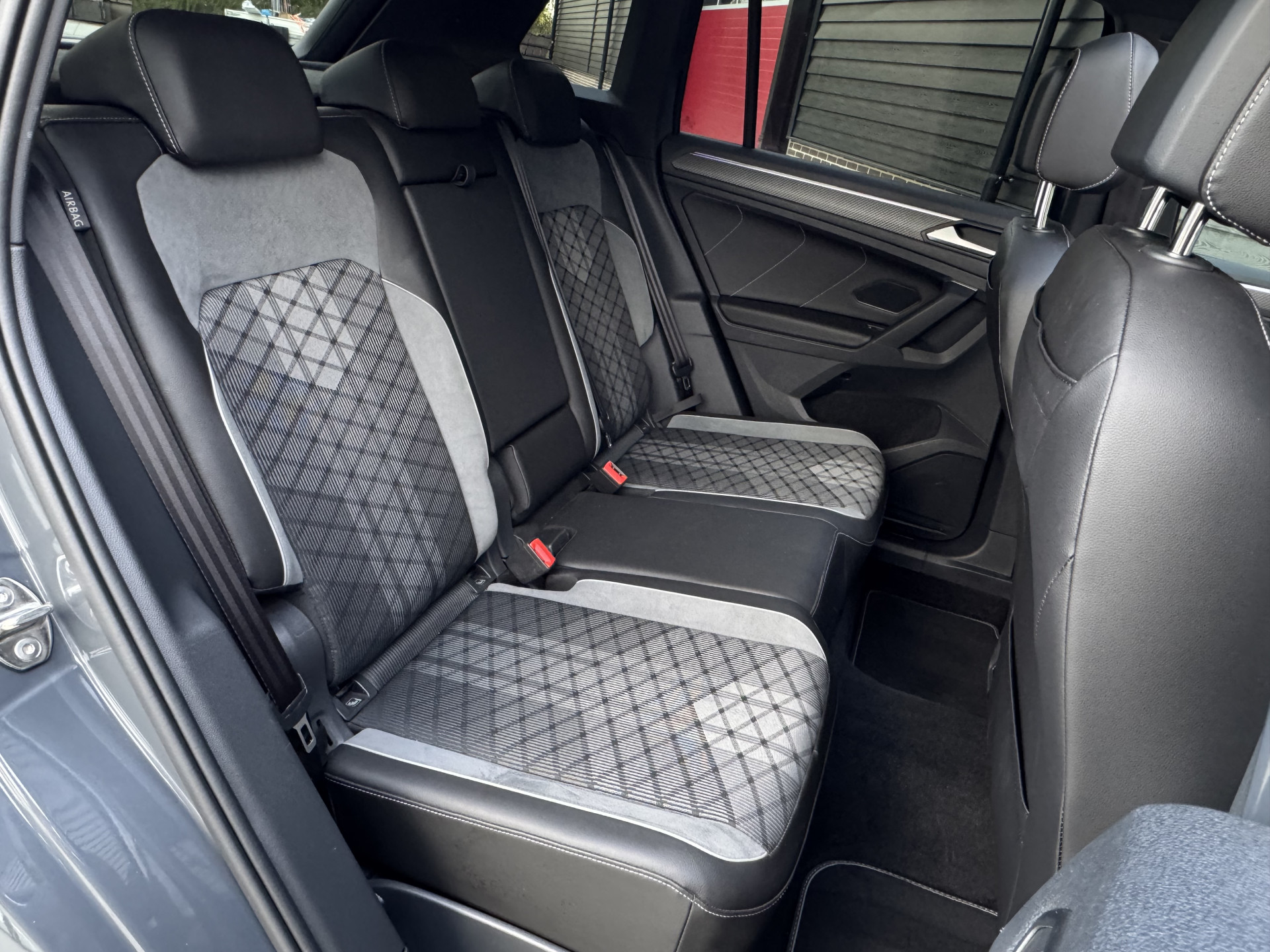 Volkswagen Tiguan 2.0 TSI 4Motion R Line