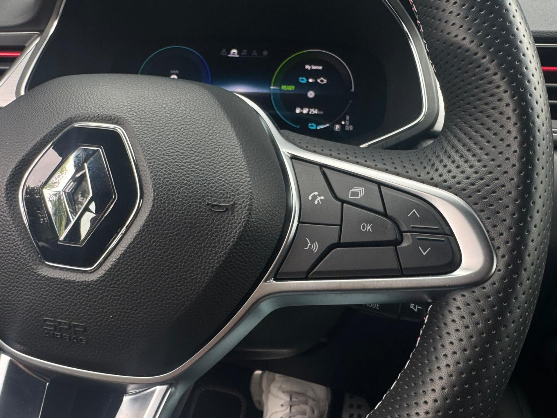 Renault Captur 1.6 E-Tech Plug-in Hybrid 160 pk R.S. RS Line
