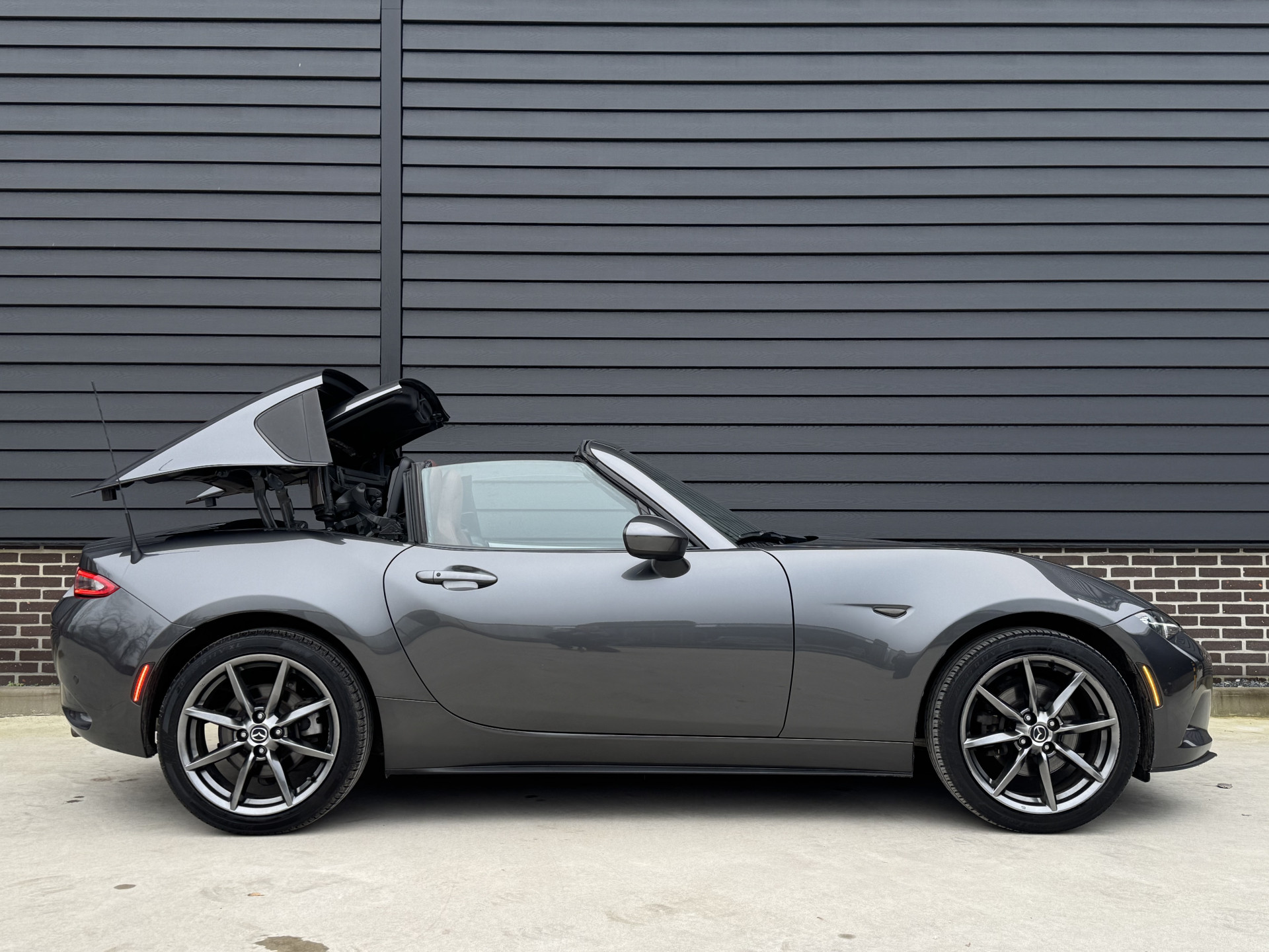 Mazda MX-5 RF 2.0 SkyActiv-G 160 pk GT-M