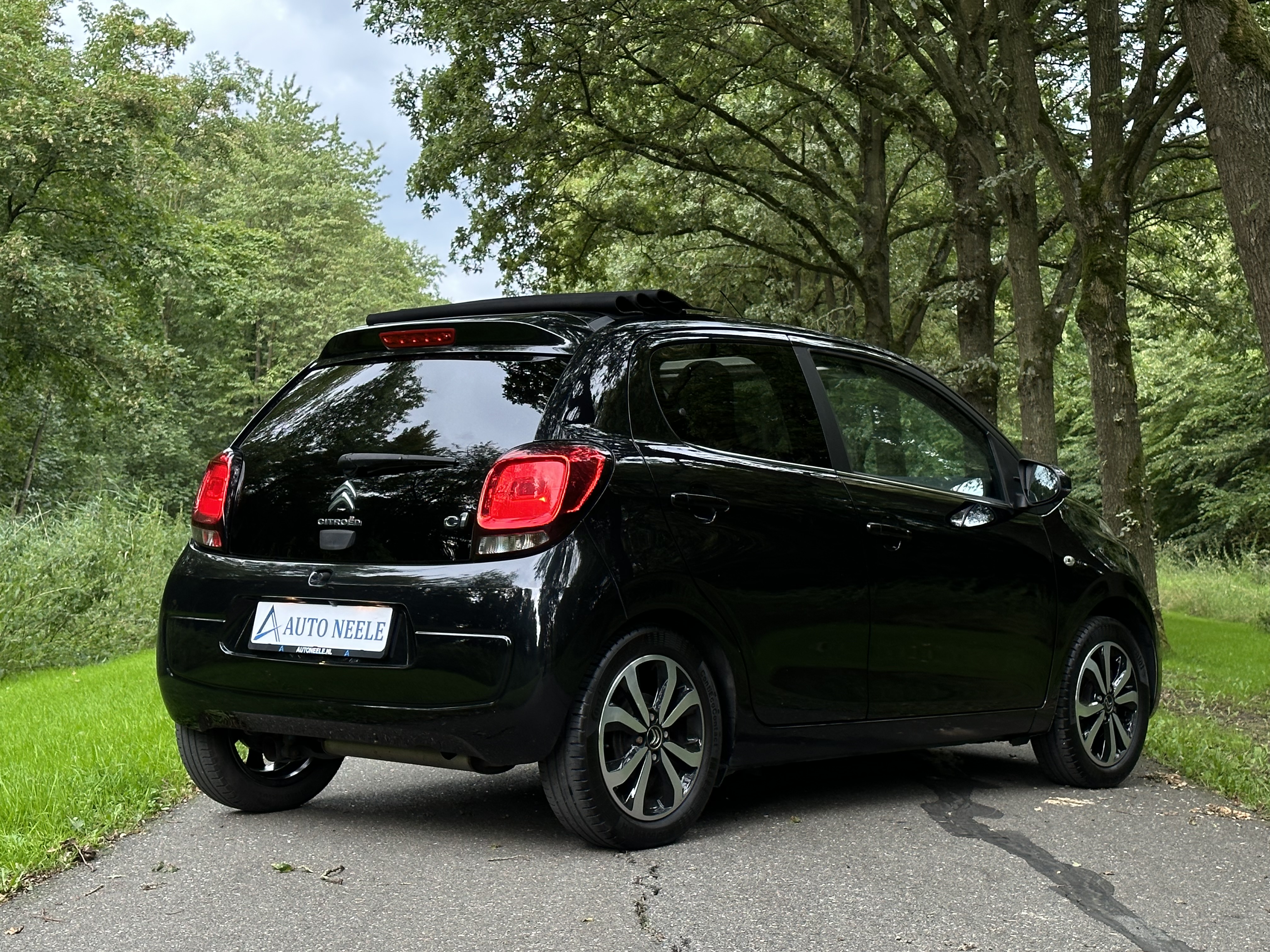 Citroën C1 Airscape Shine 1.2 82 PK!, open dak, Grootscherm, camera, carplay, bluetooth