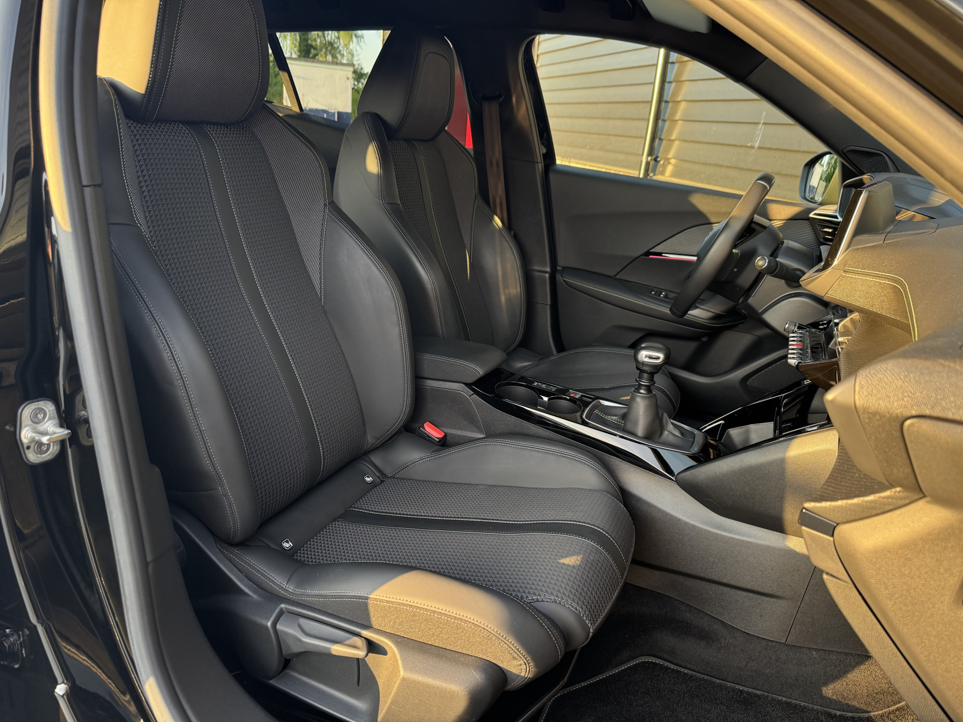 Peugeot 2008 1.2 130 pk GT