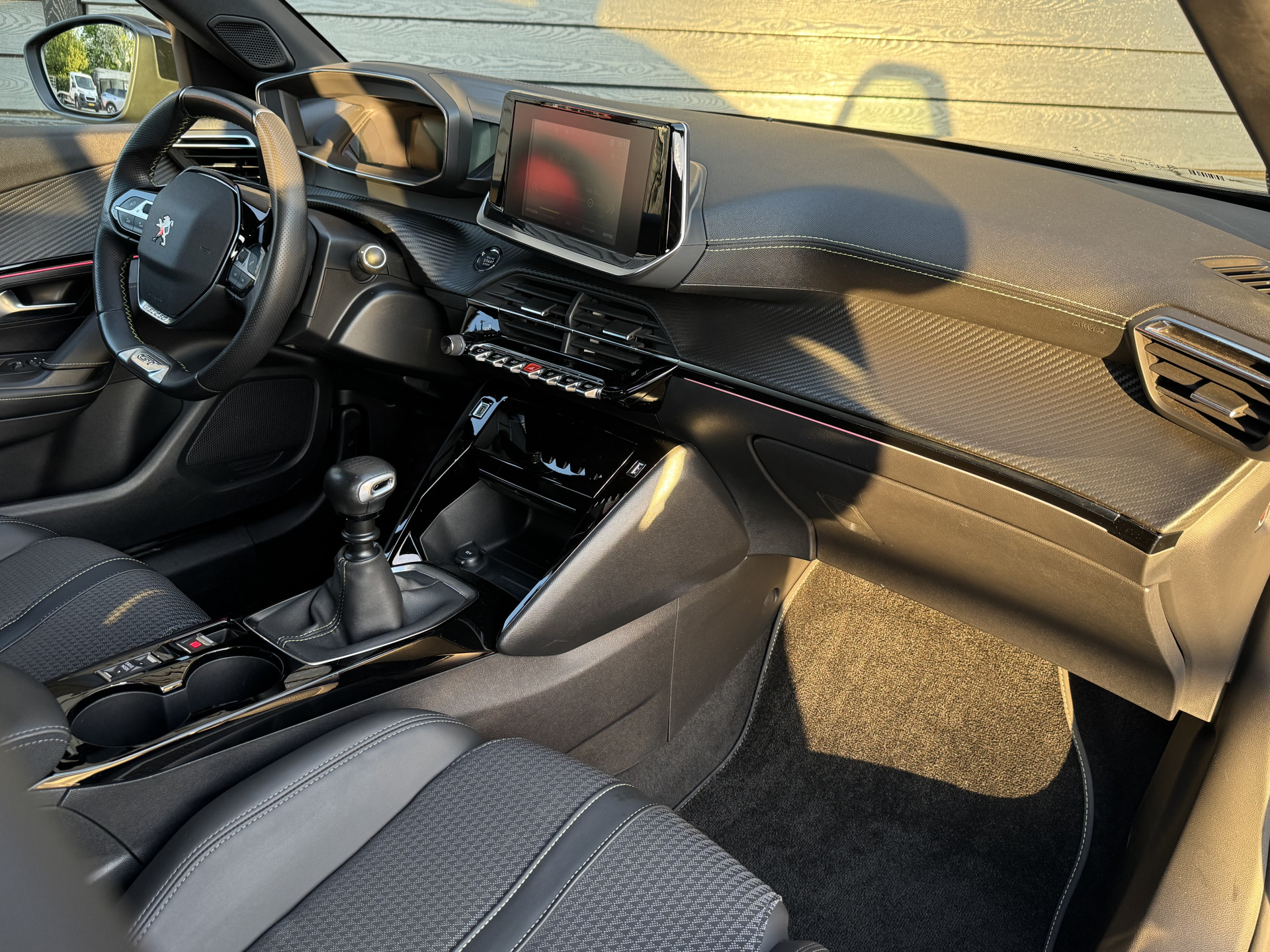 Peugeot 2008 1.2 130 pk GT
