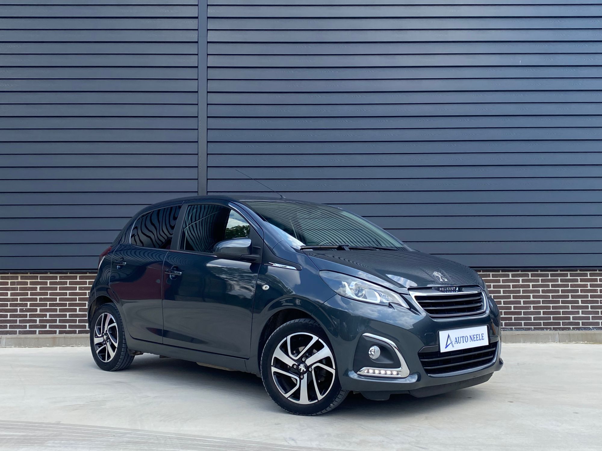 Peugeot 108 1.0 70 pk Allure NAP, NL auto, Navigatie, Carplay