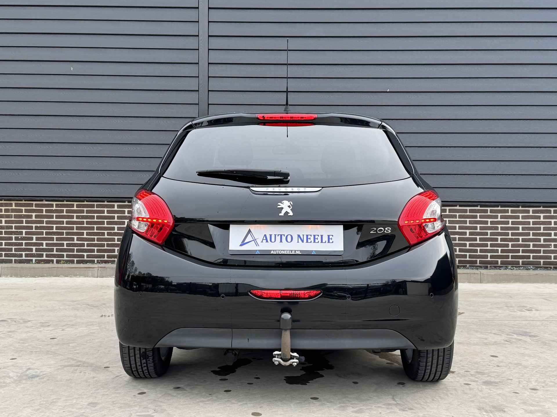Peugeot 208 1.2 VTi 82 pk Allure
