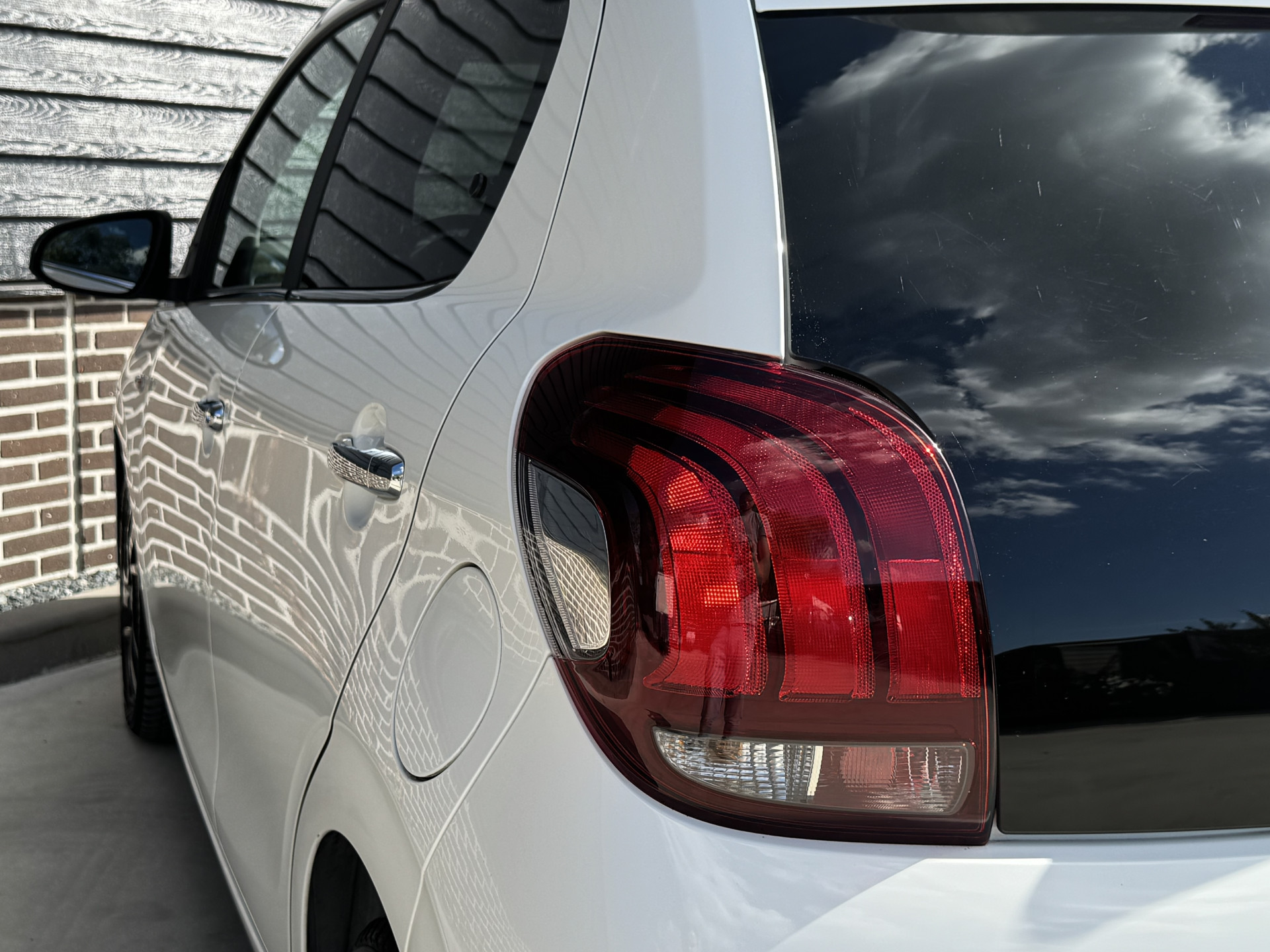Peugeot 108 1.0 e-VTi Allure 72 pk