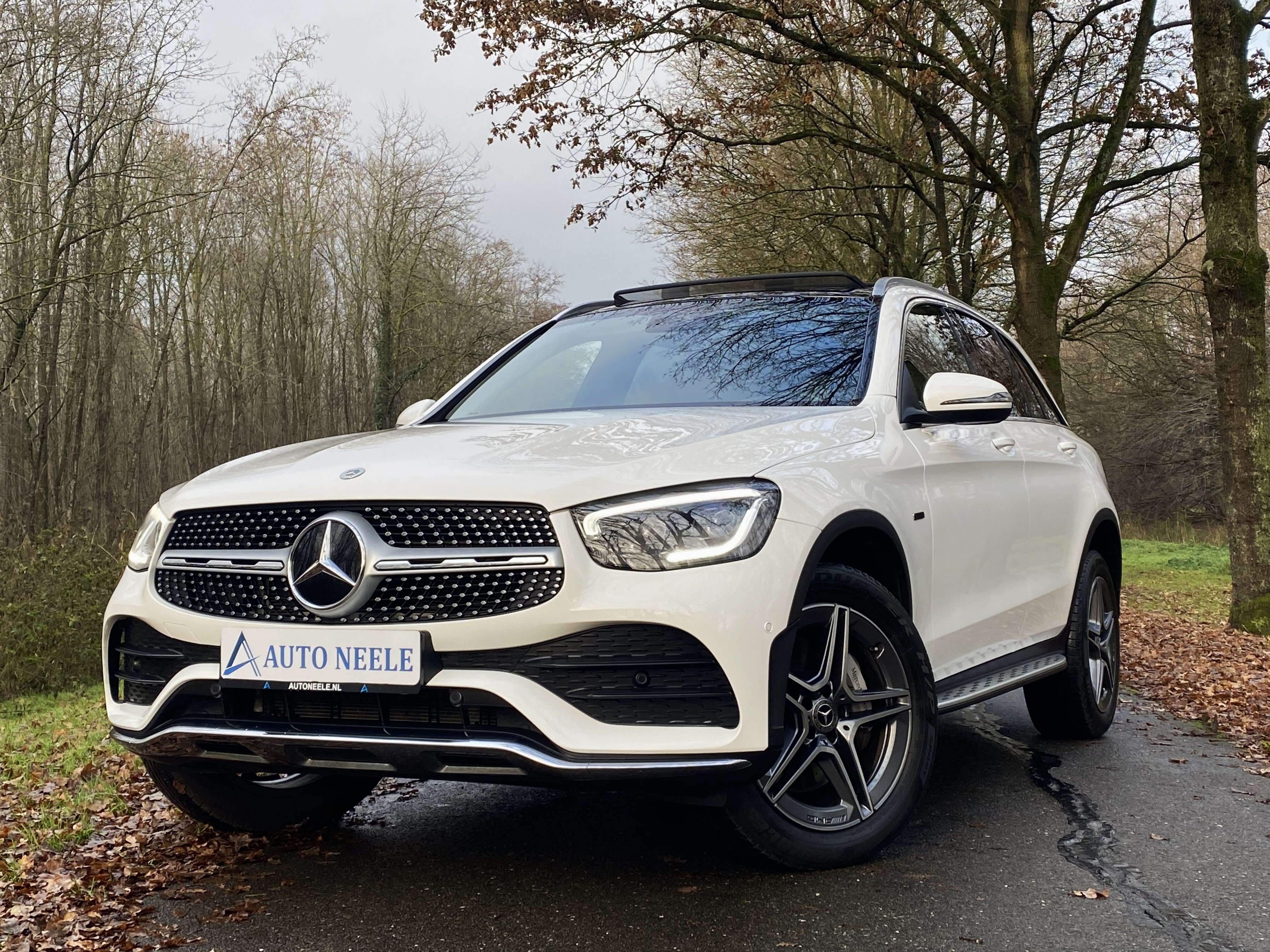 Mercedes GLC 300e AMG Line, Trekhaak, Panoramadak