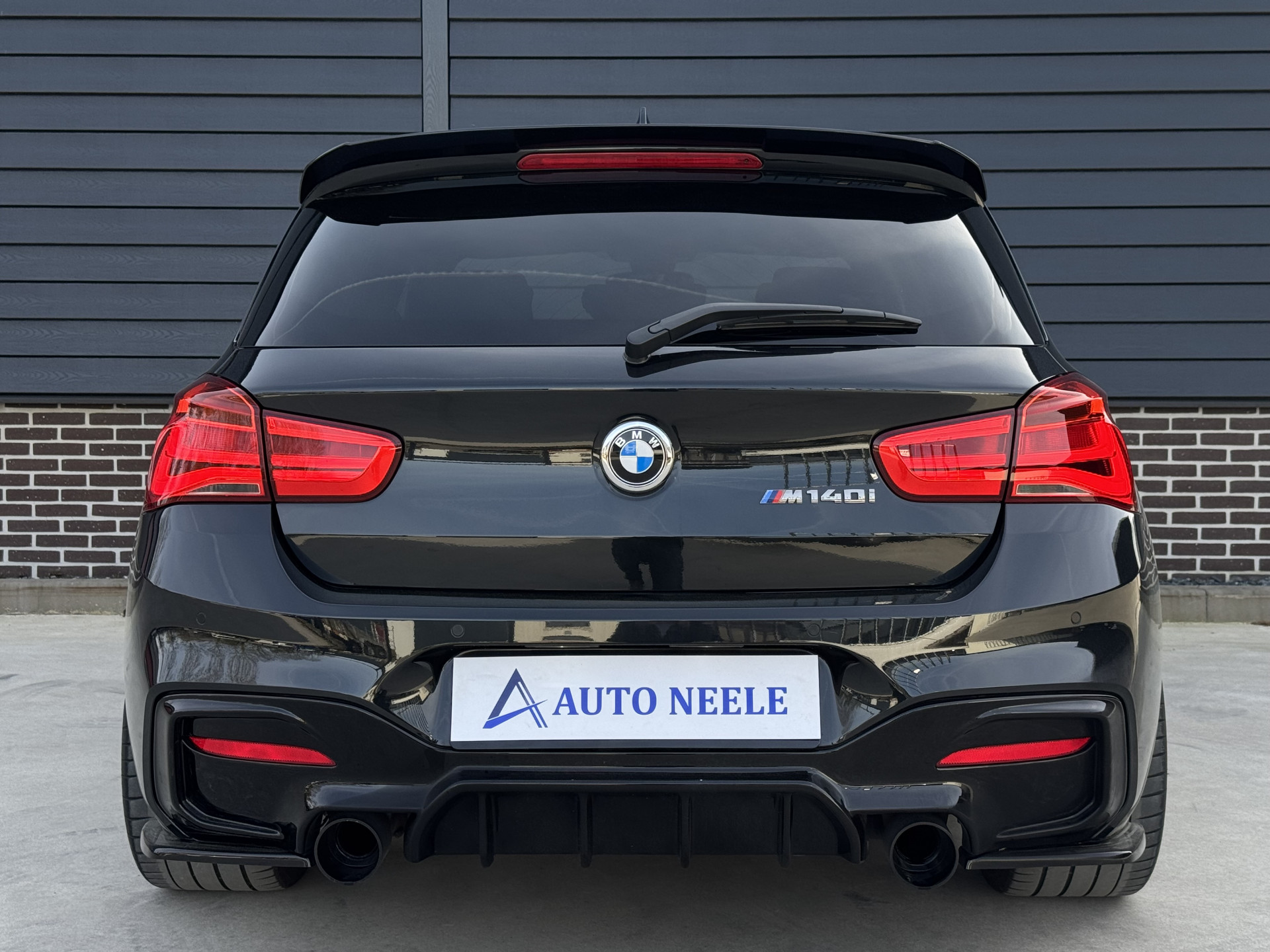 BMW 1-serie M140i