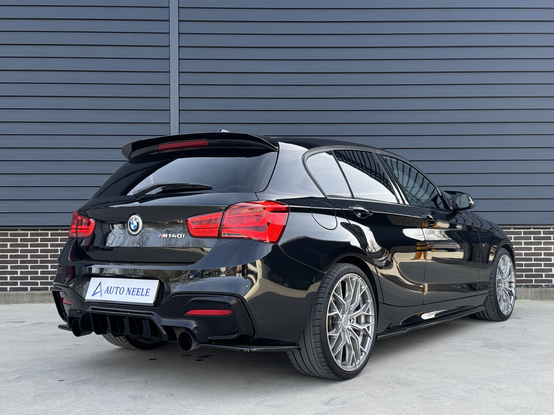 BMW 1-serie M140i