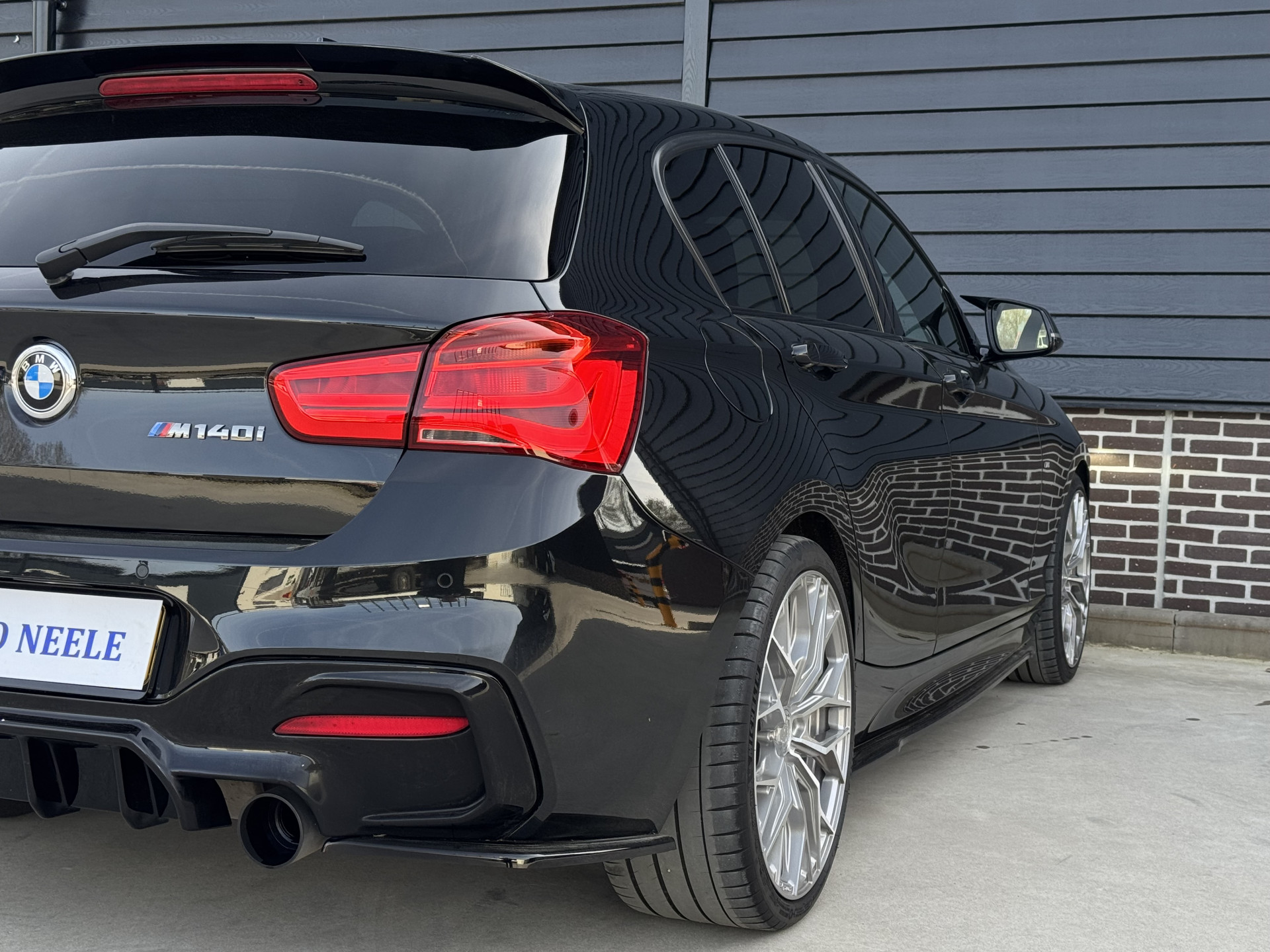 BMW 1-serie M140i