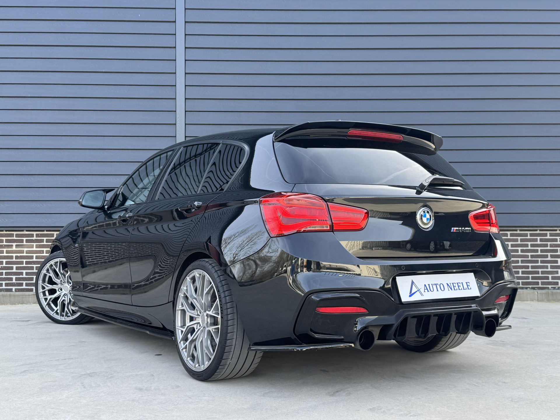 BMW 1-serie M140i