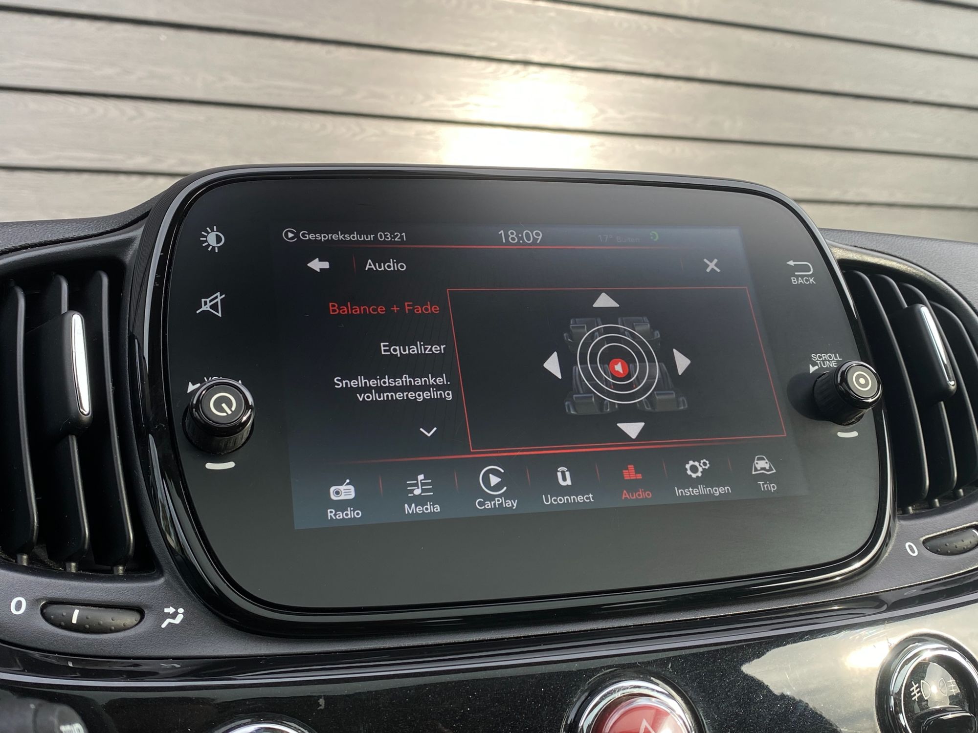 Fiat 500 1.2 Lounge Apple Carplay, Panoramadak, Cruise Control