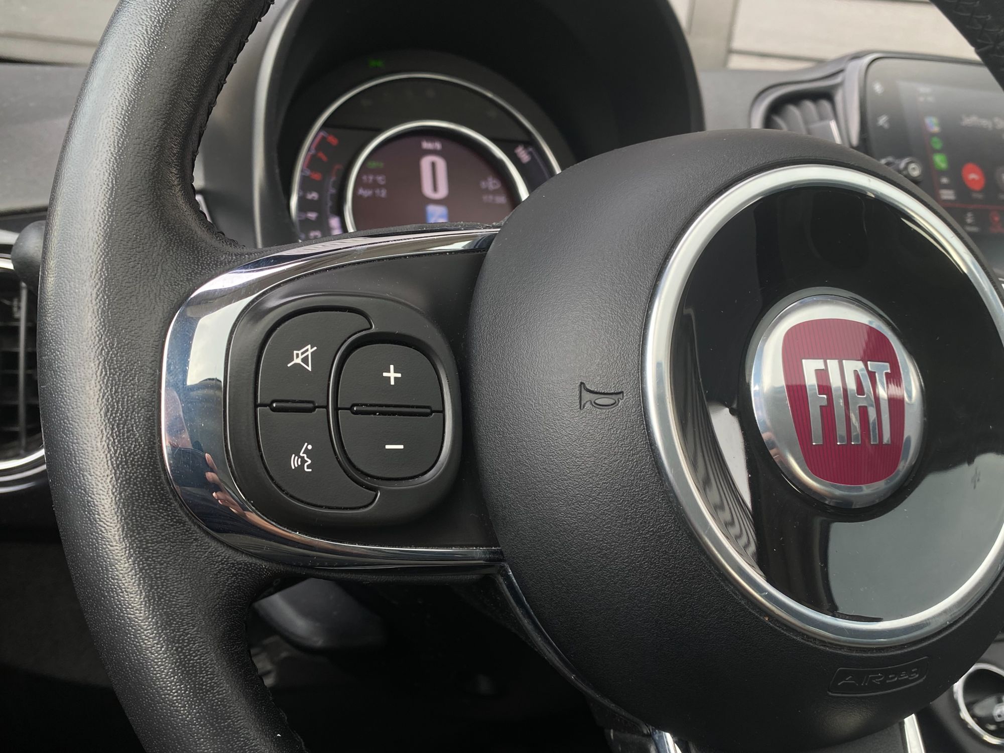 Fiat 500 1.2 Lounge Apple Carplay, Panoramadak, Cruise Control