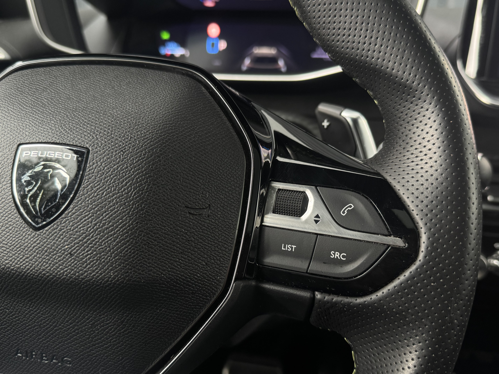 Peugeot 2008 1.2 Hybrid 145 GT