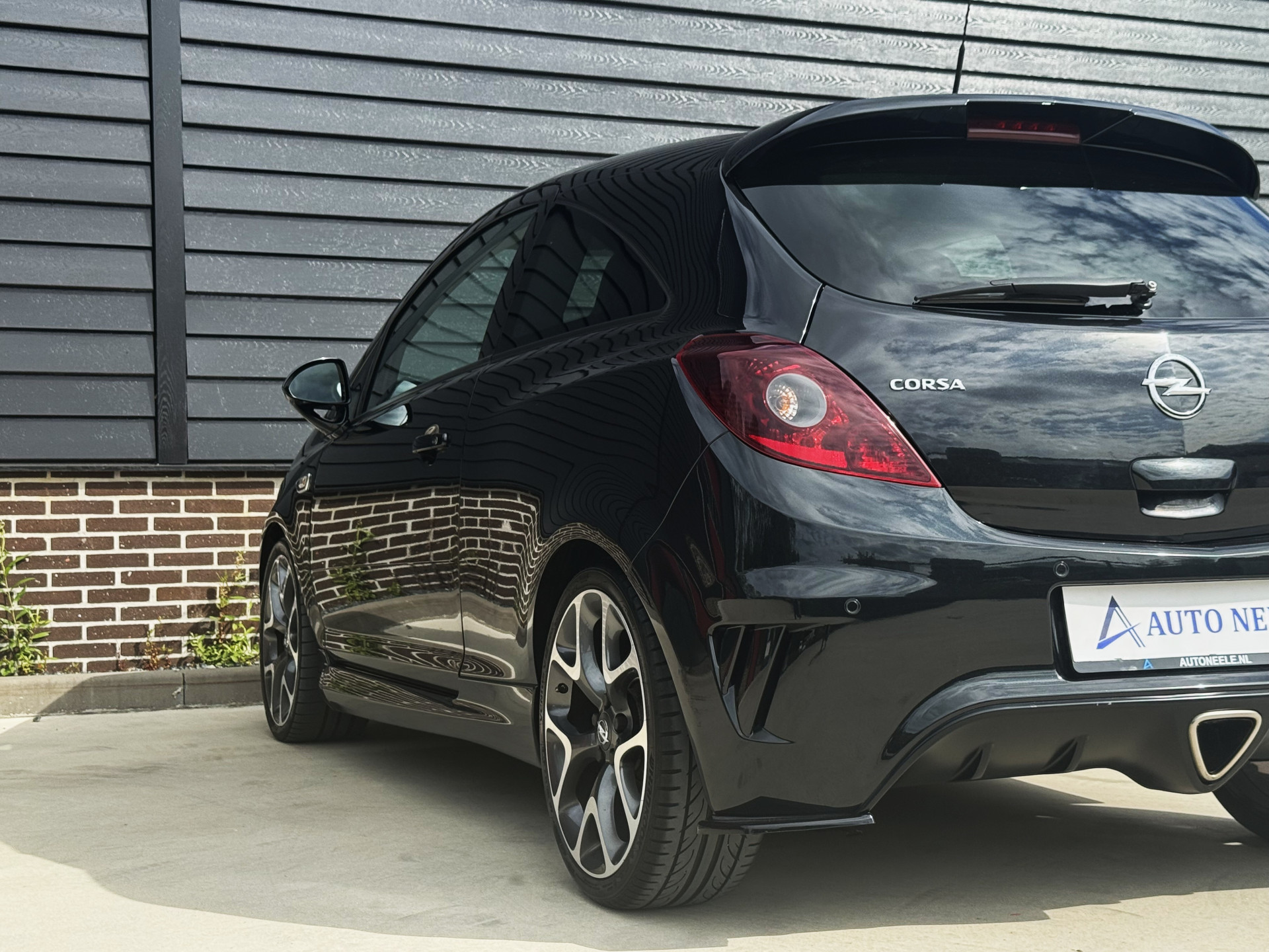 Opel Corsa 1.6-16V Turbo OPC 192 pk