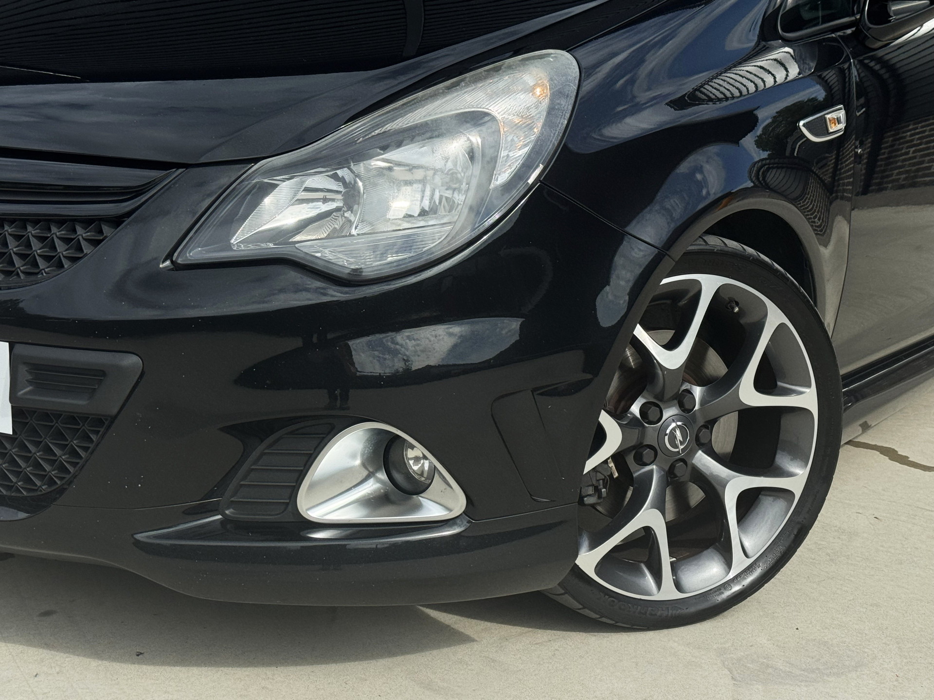 Opel Corsa 1.6-16V Turbo OPC 192 pk