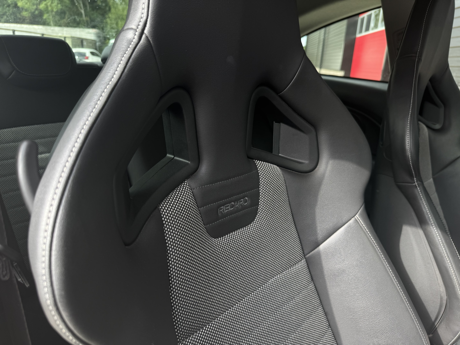 Opel Corsa 1.6-16V Turbo OPC 192 pk