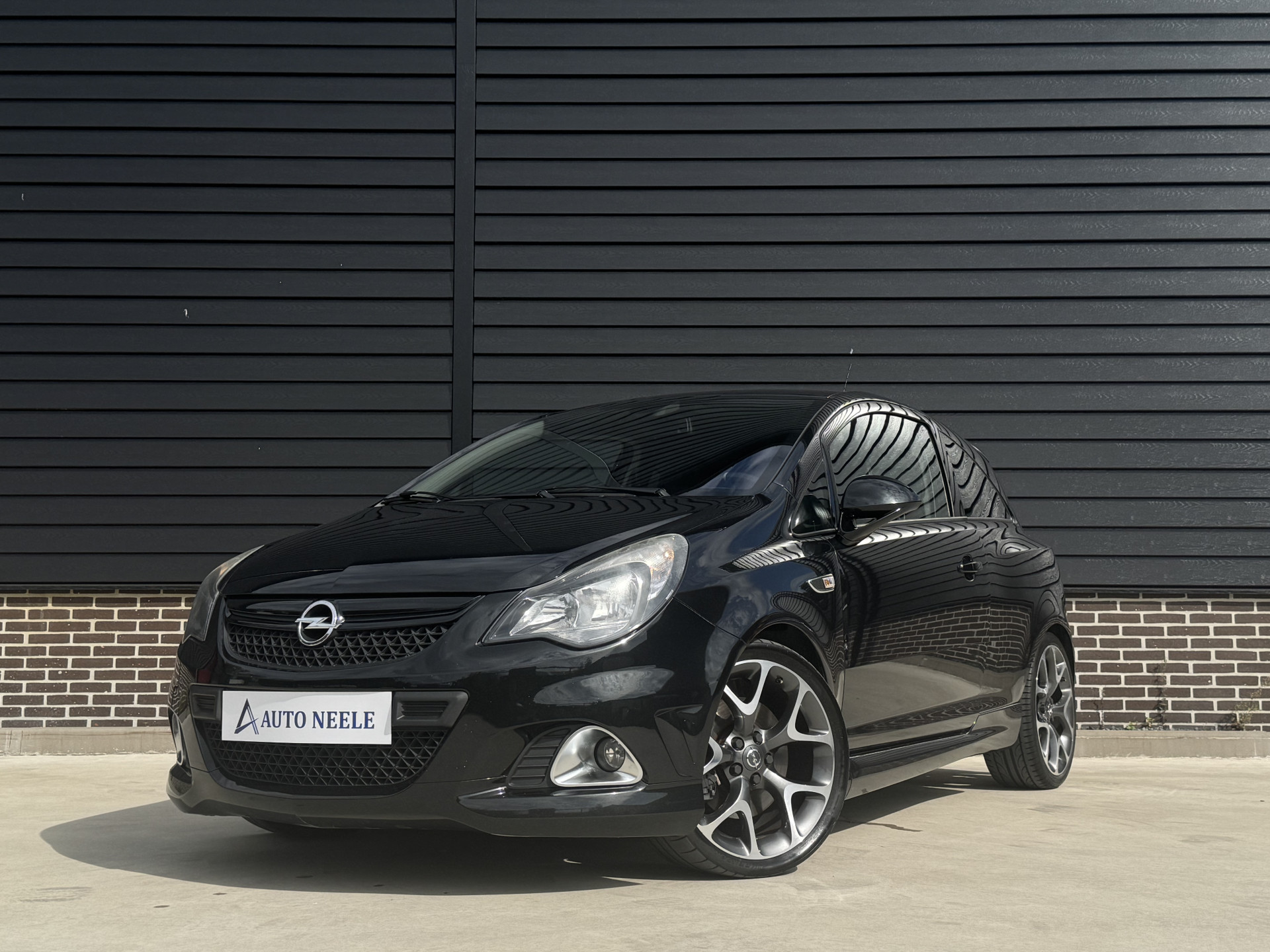Opel Corsa 1.6-16V Turbo OPC 192 pk