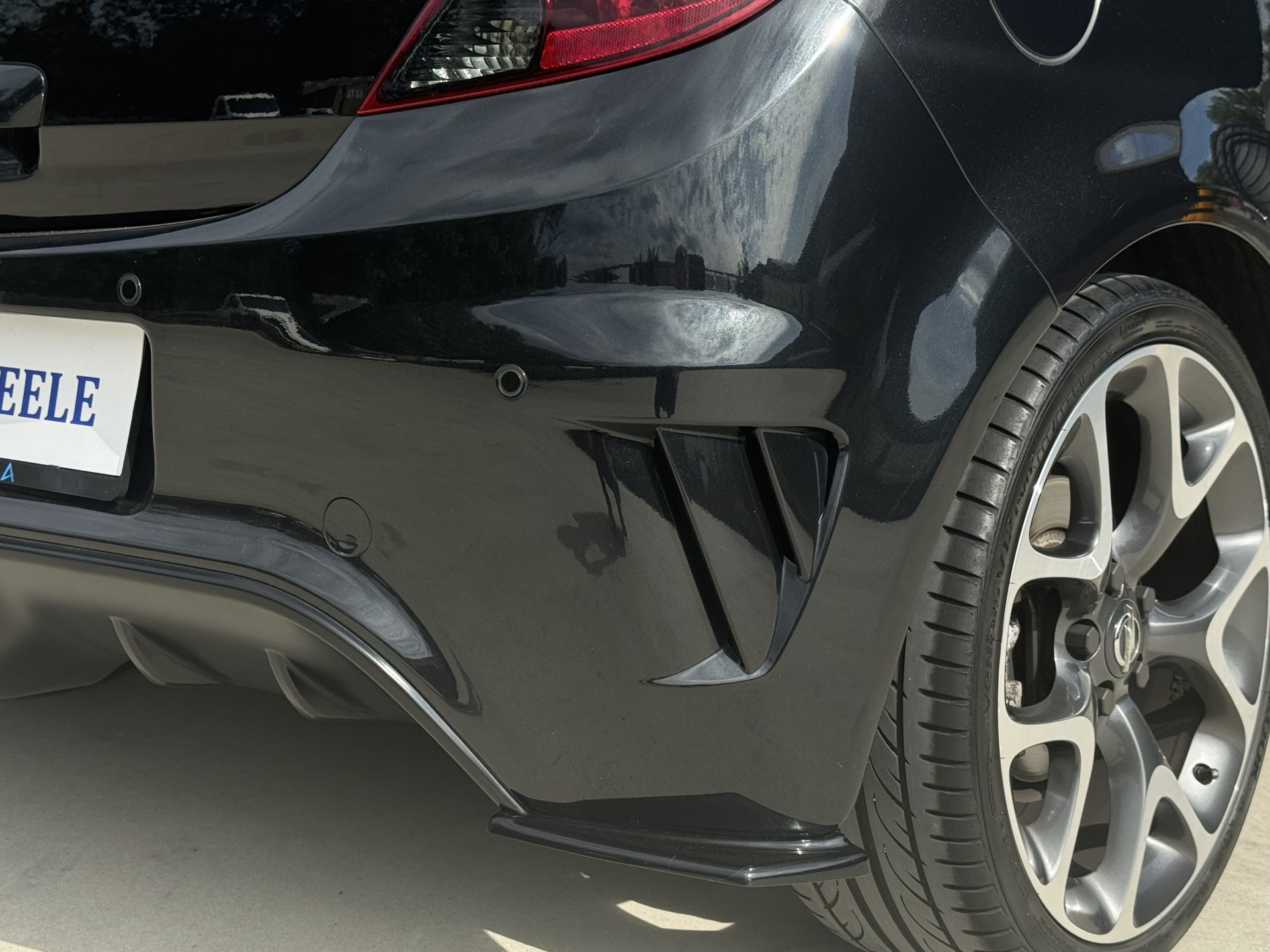 Opel Corsa 1.6-16V Turbo OPC 192 pk