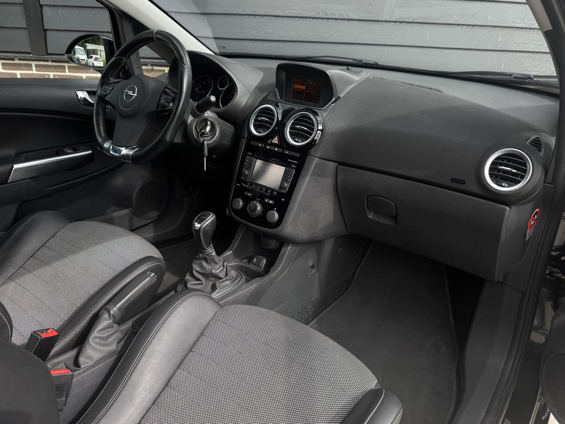 Opel Corsa 1.6-16V Turbo OPC 192 pk