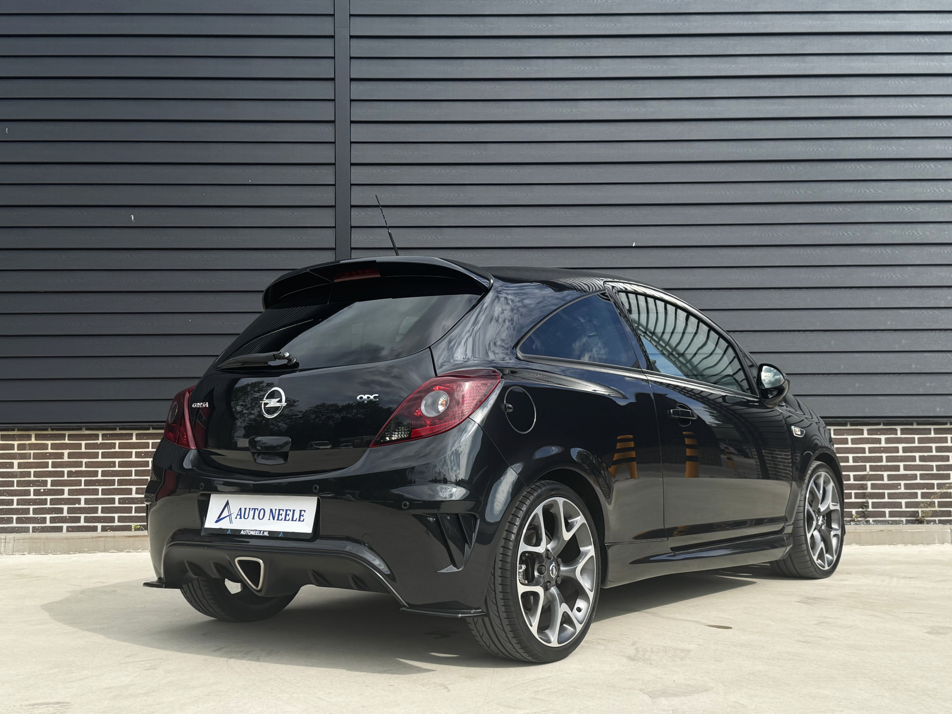 Opel Corsa 1.6-16V Turbo OPC 192 pk
