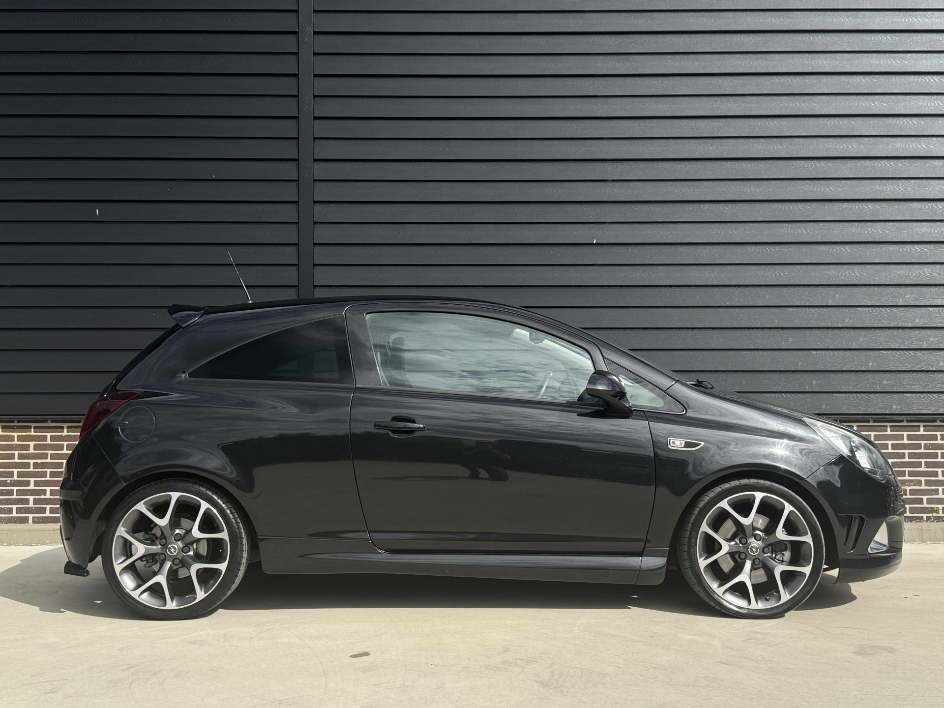 Opel Corsa 1.6-16V Turbo OPC 192 pk