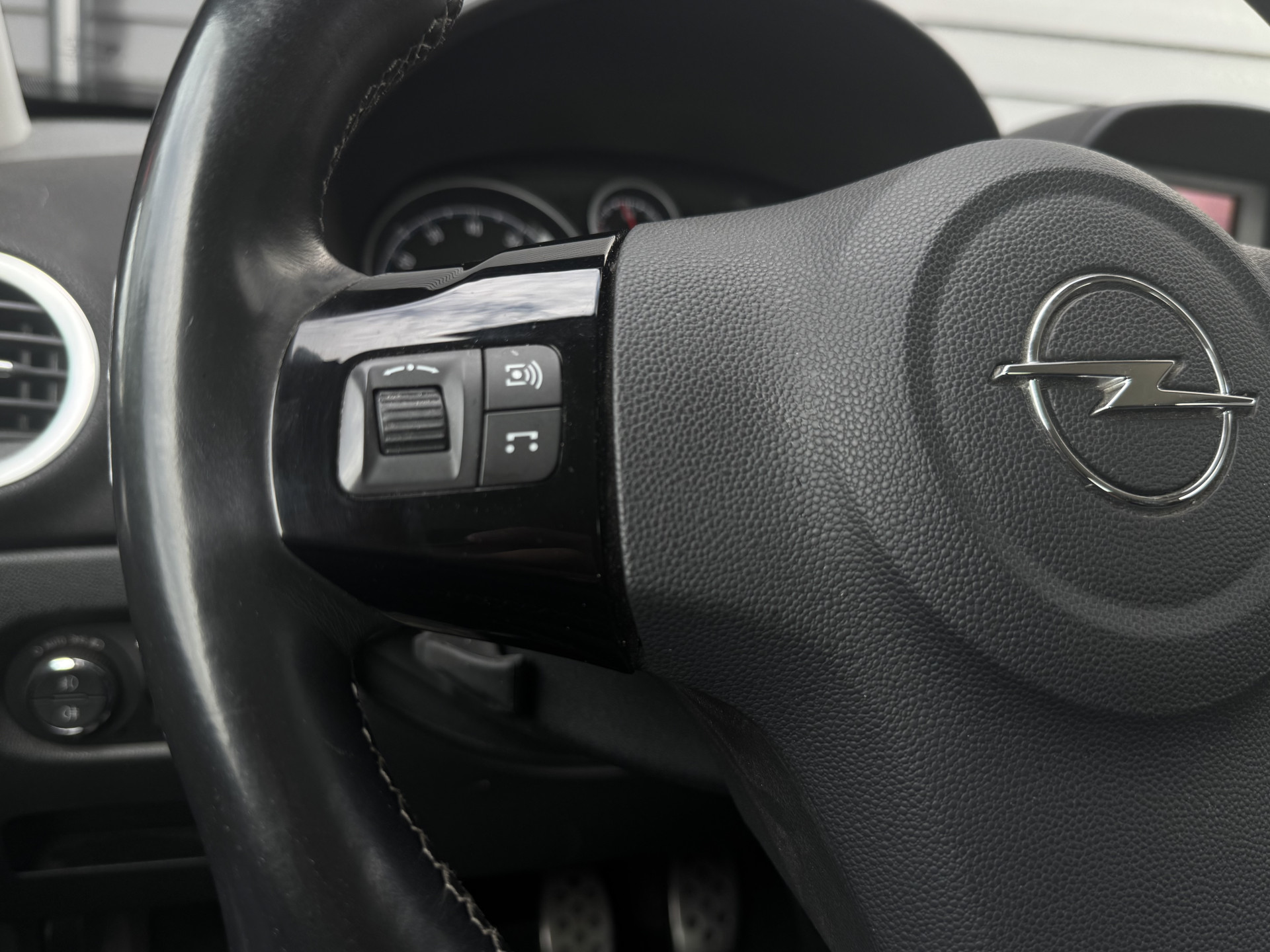 Opel Corsa 1.6-16V Turbo OPC 192 pk