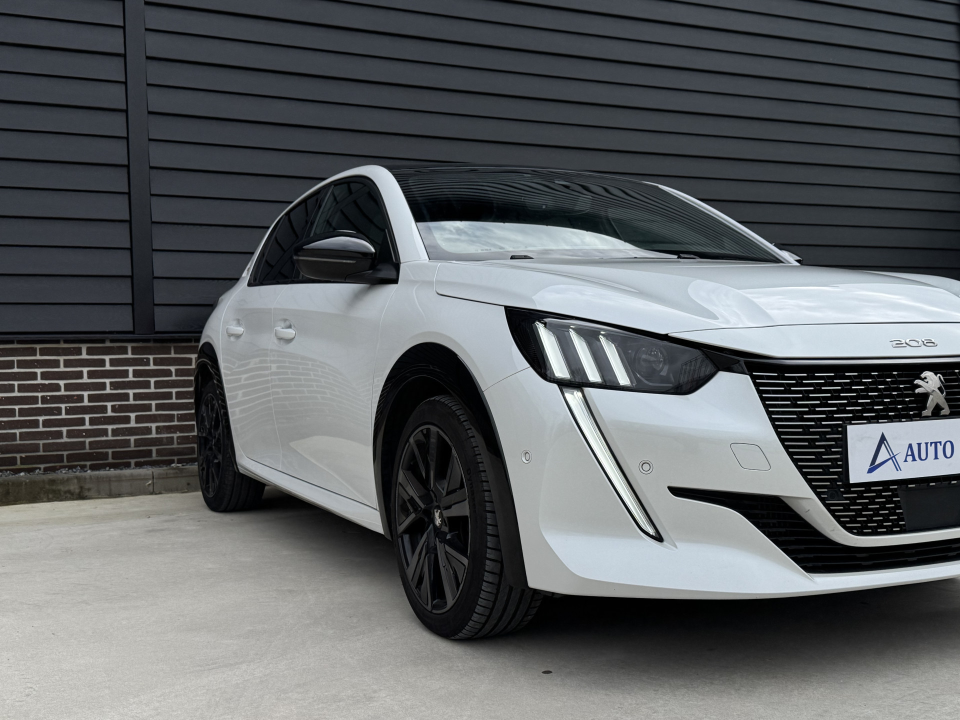 Peugeot 208 1.2 130 pk GT PACK