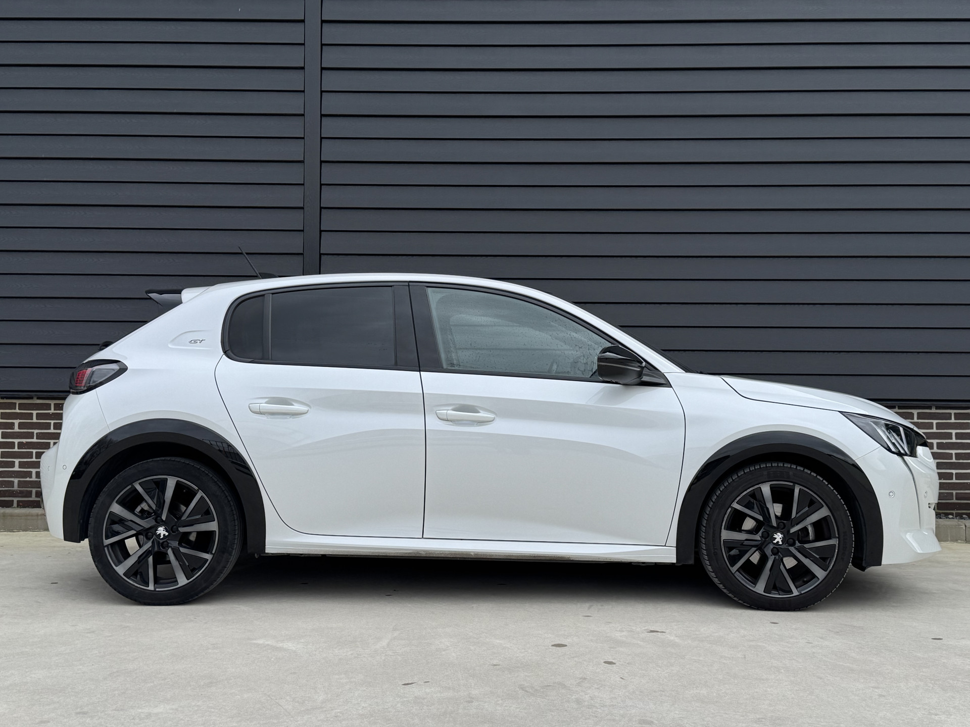 Peugeot 208 1.2 130 pk GT PACK