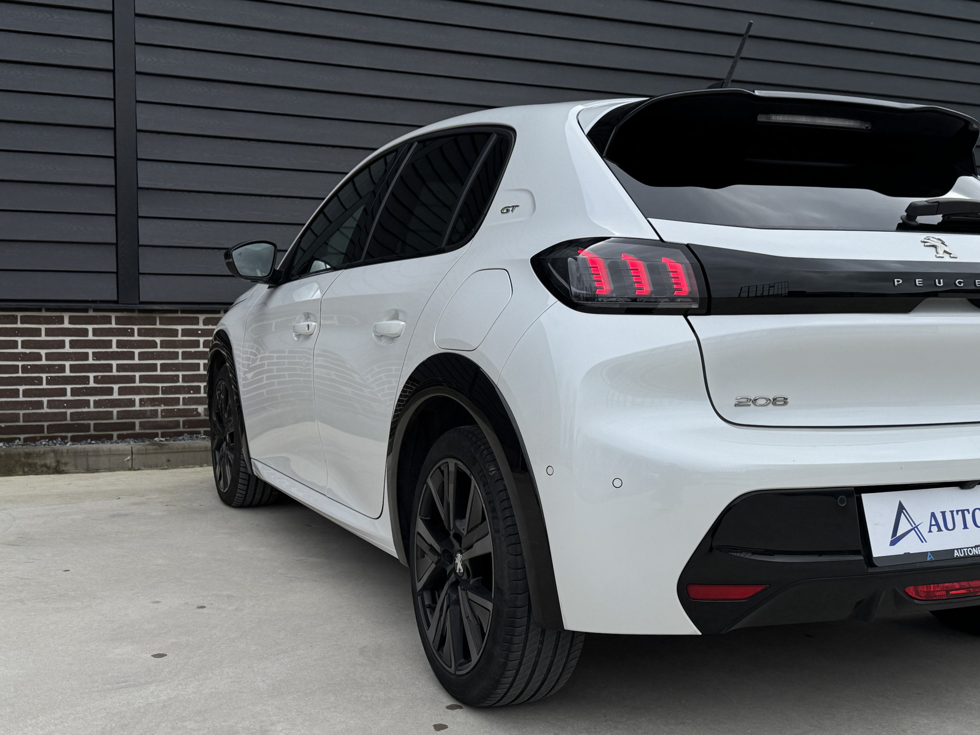 Peugeot 208 1.2 130 pk GT PACK