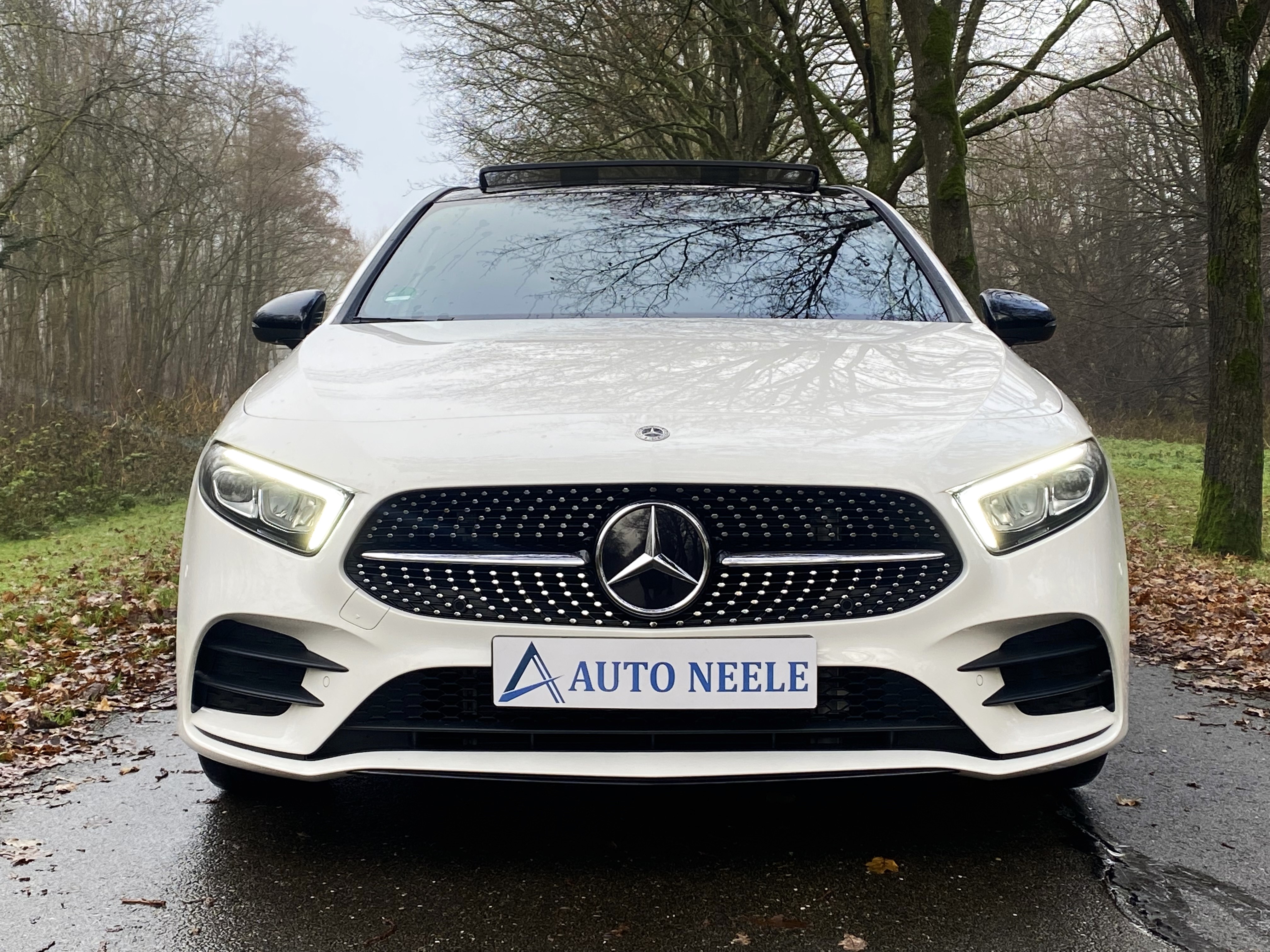 Mercedes A200 AMG Line Automaat met Ambient verlichting, Panoramadak