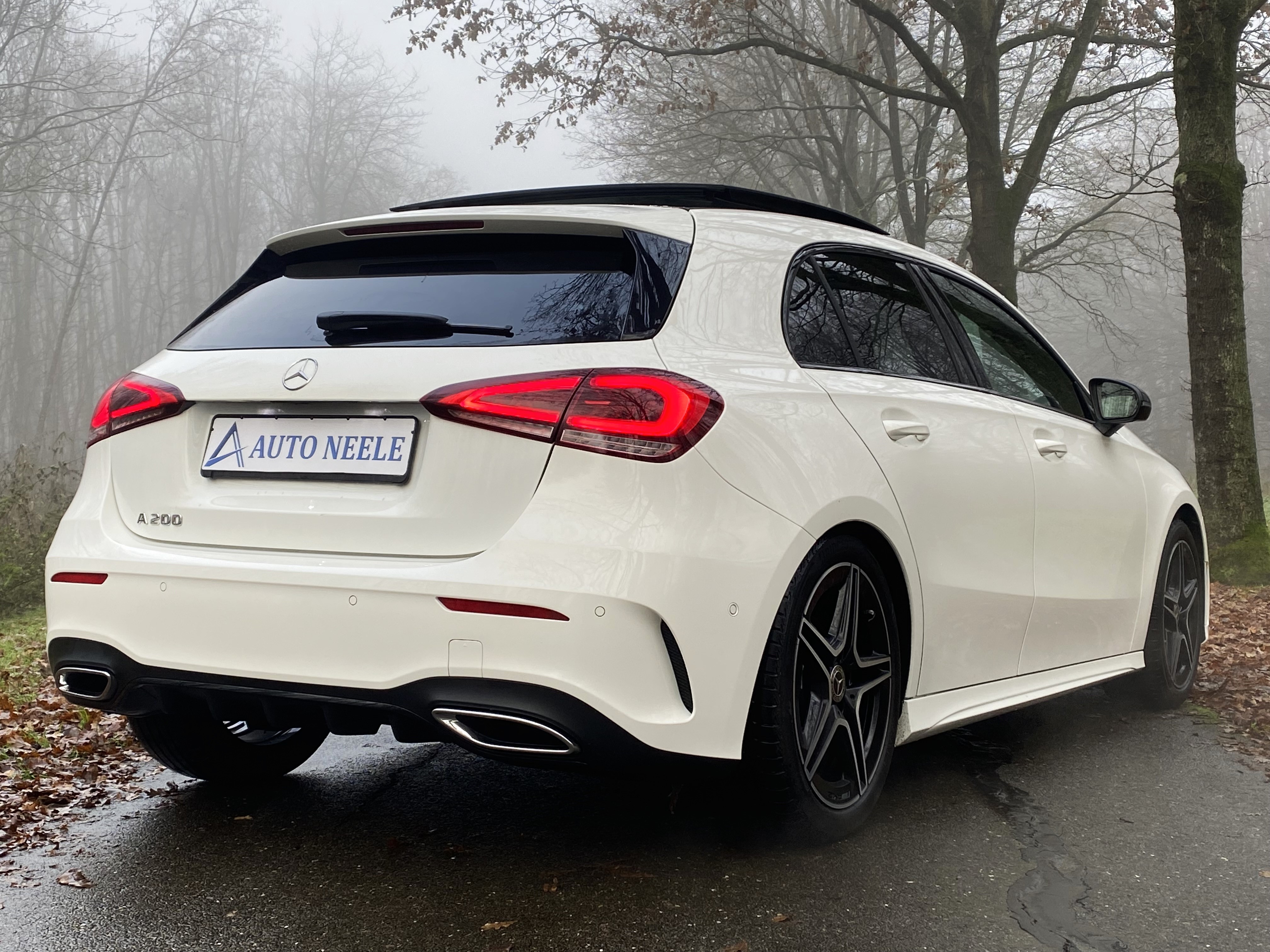 Mercedes A200 AMG Line Automaat met Ambient verlichting, Panoramadak