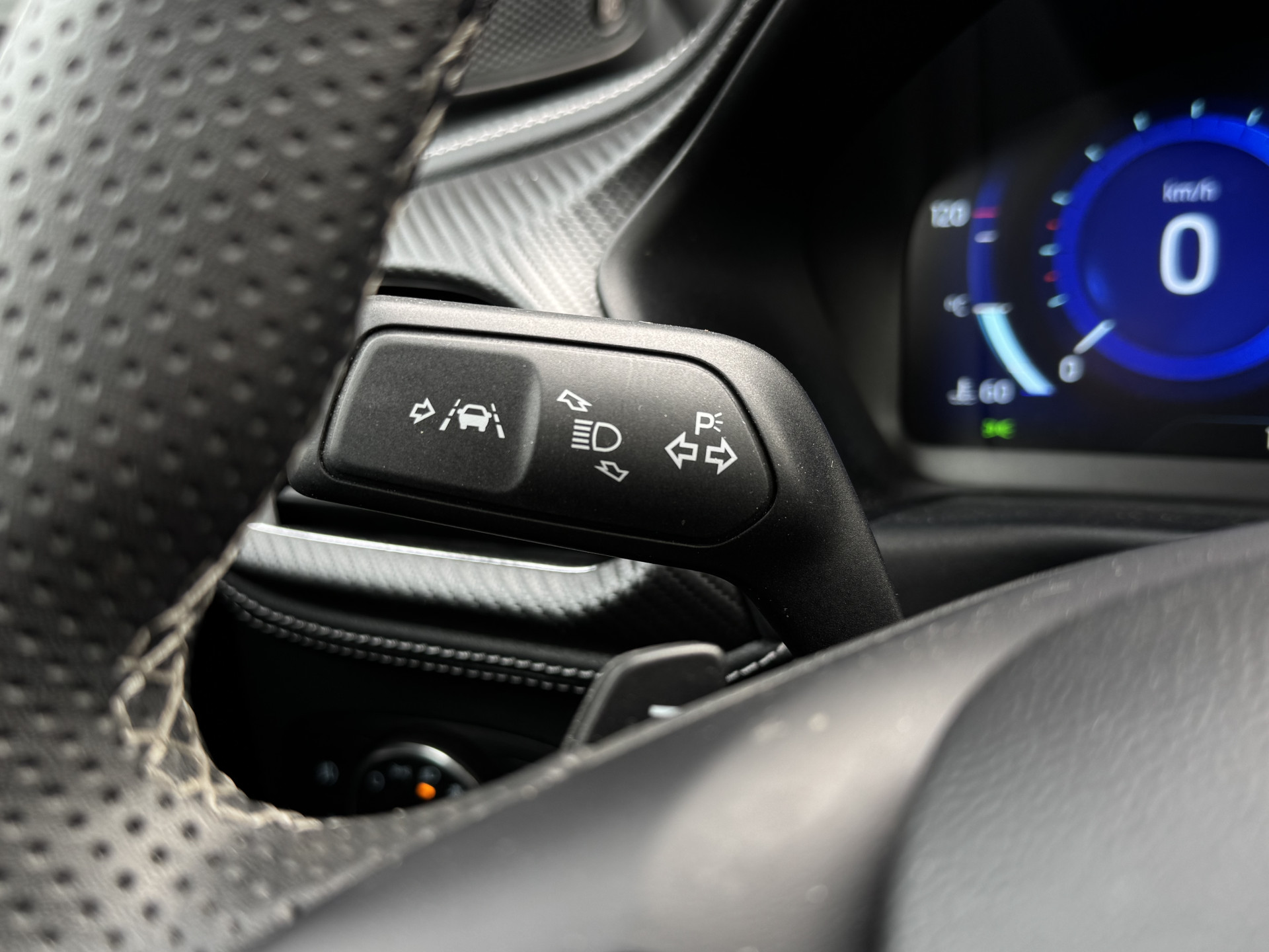 Ford Puma 1.0 EcoBoost Hybrid 155 pk ST-Line Vignale