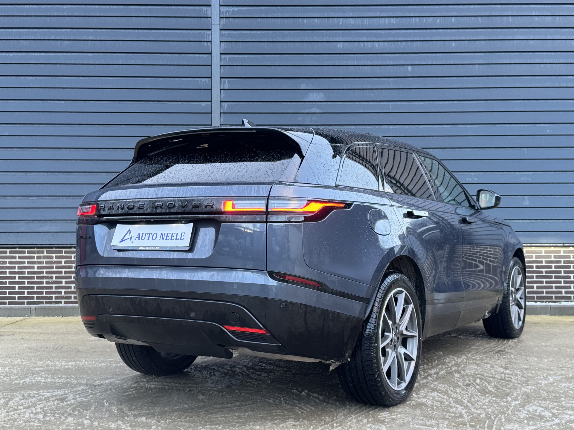 Land Rover Range Rover Velar 2.0 P400e AWD Dynamic SE PHEV