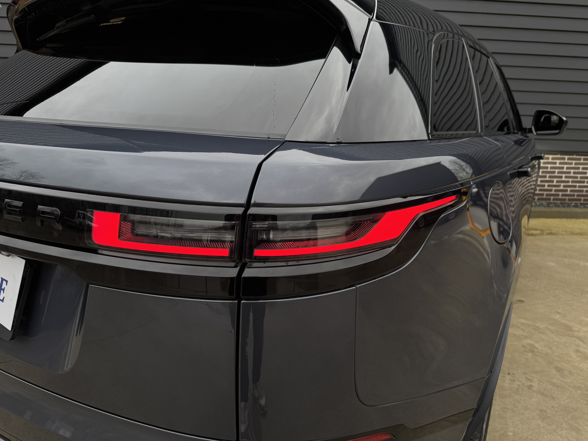 Land Rover Range Rover Velar 2.0 P400e AWD Dynamic SE PHEV