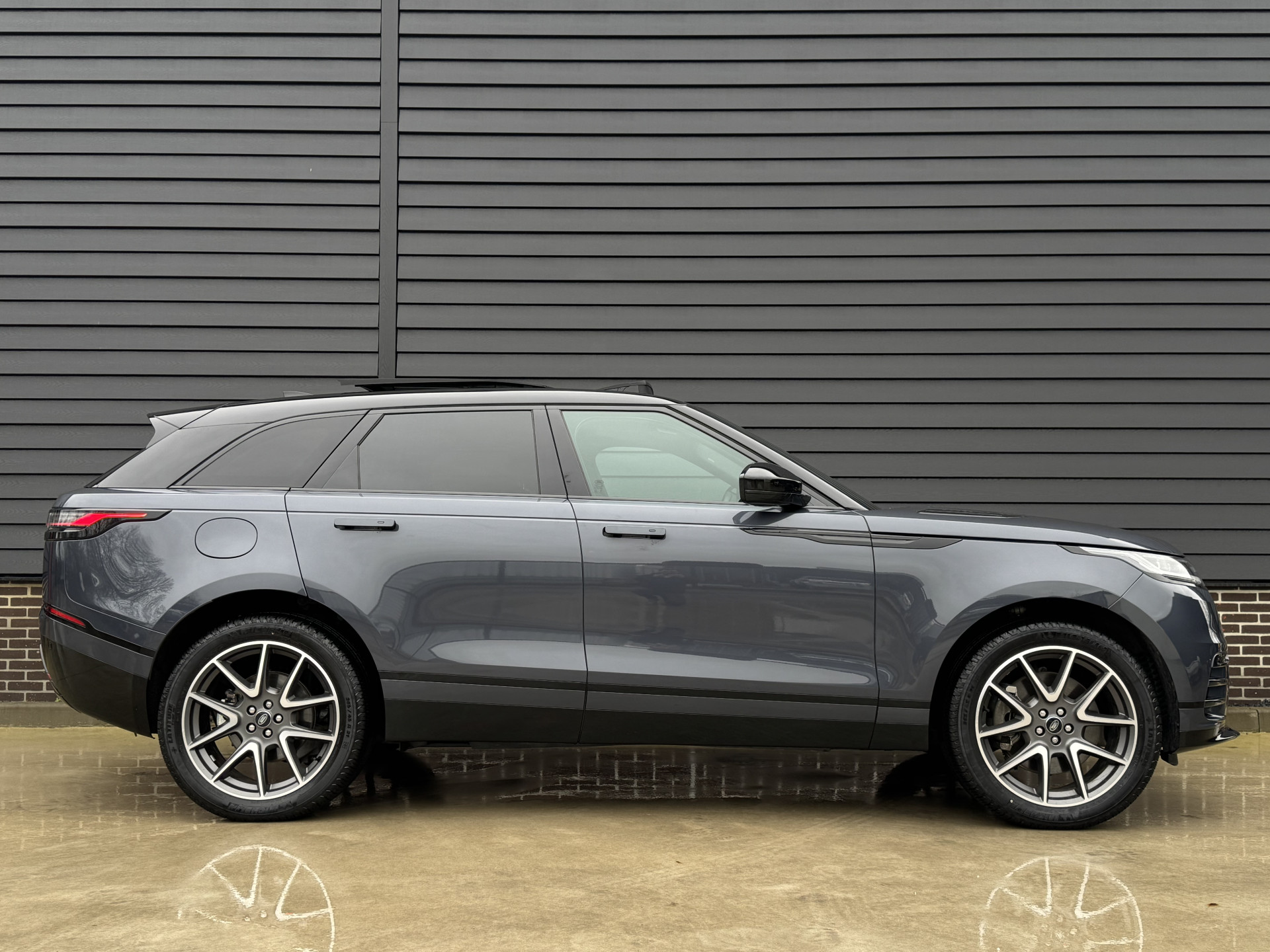 Land Rover Range Rover Velar 2.0 P400e AWD Dynamic SE PHEV