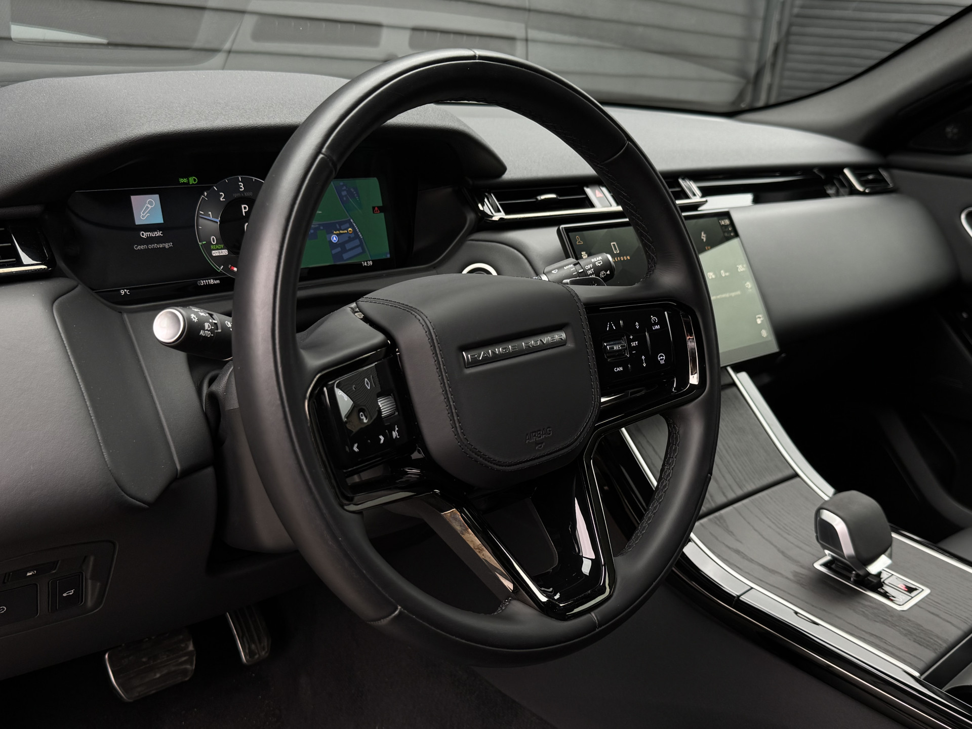Land Rover Range Rover Velar 2.0 P400e AWD Dynamic SE PHEV
