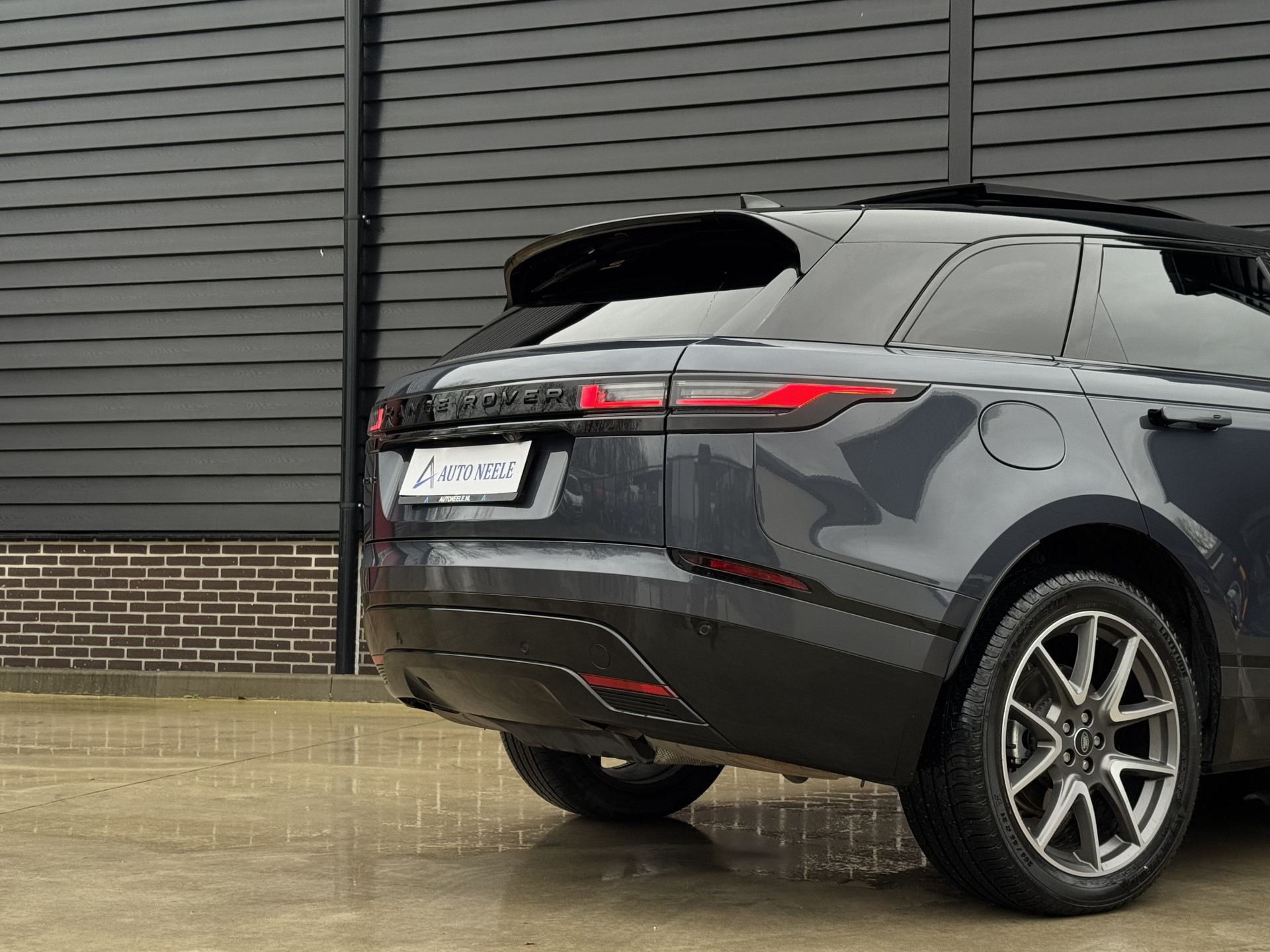 Land Rover Range Rover Velar 2.0 P400e AWD Dynamic SE PHEV