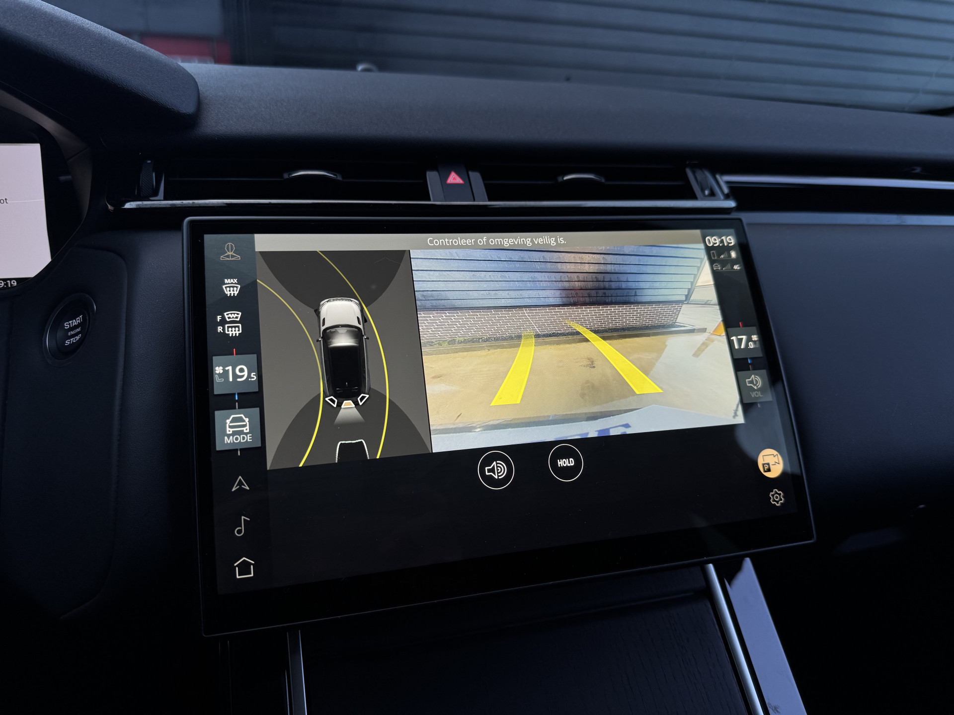 Land Rover Range Rover Velar 2.0 P400e AWD Dynamic SE PHEV