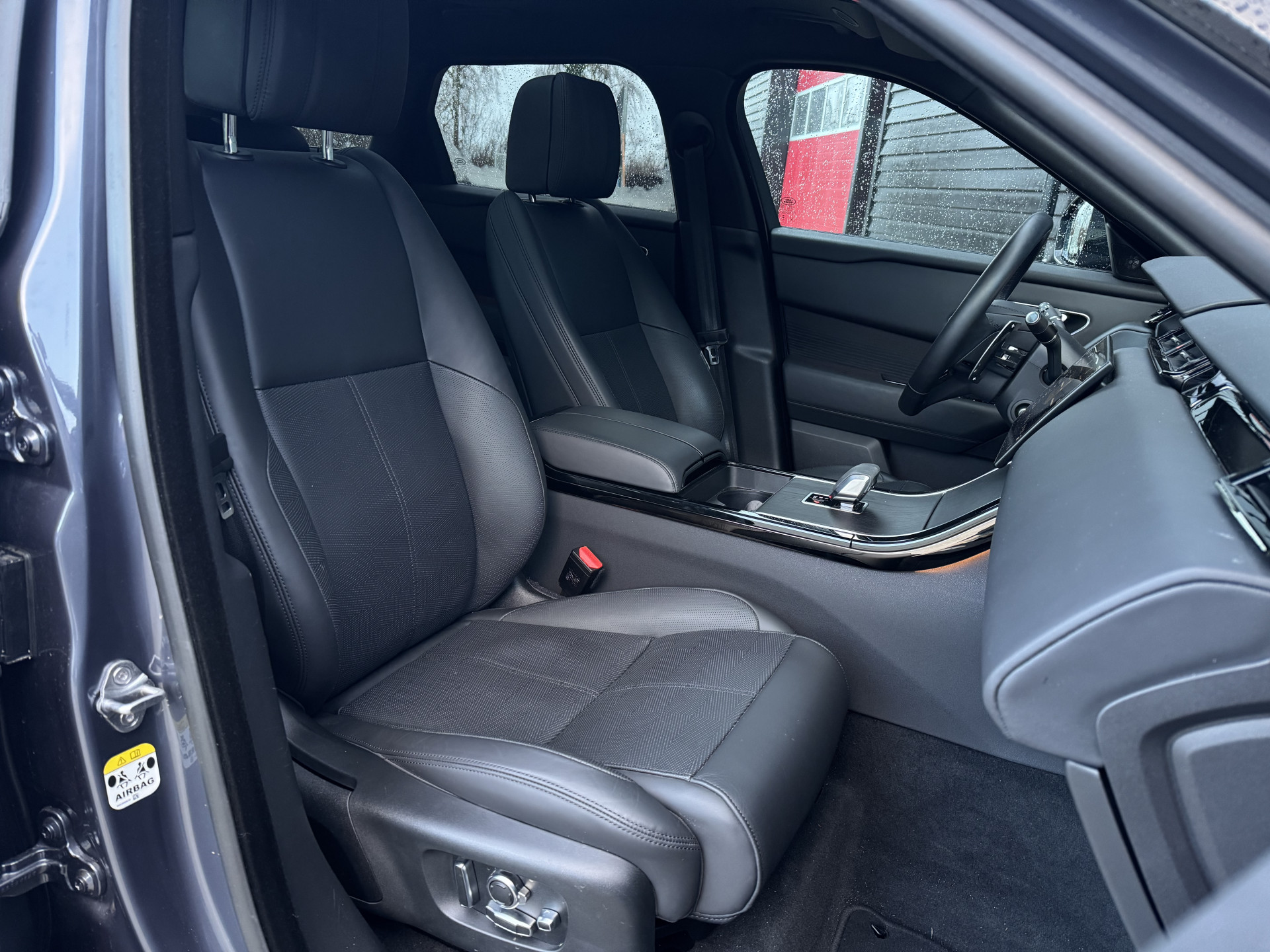 Land Rover Range Rover Velar 2.0 P400e AWD Dynamic SE PHEV