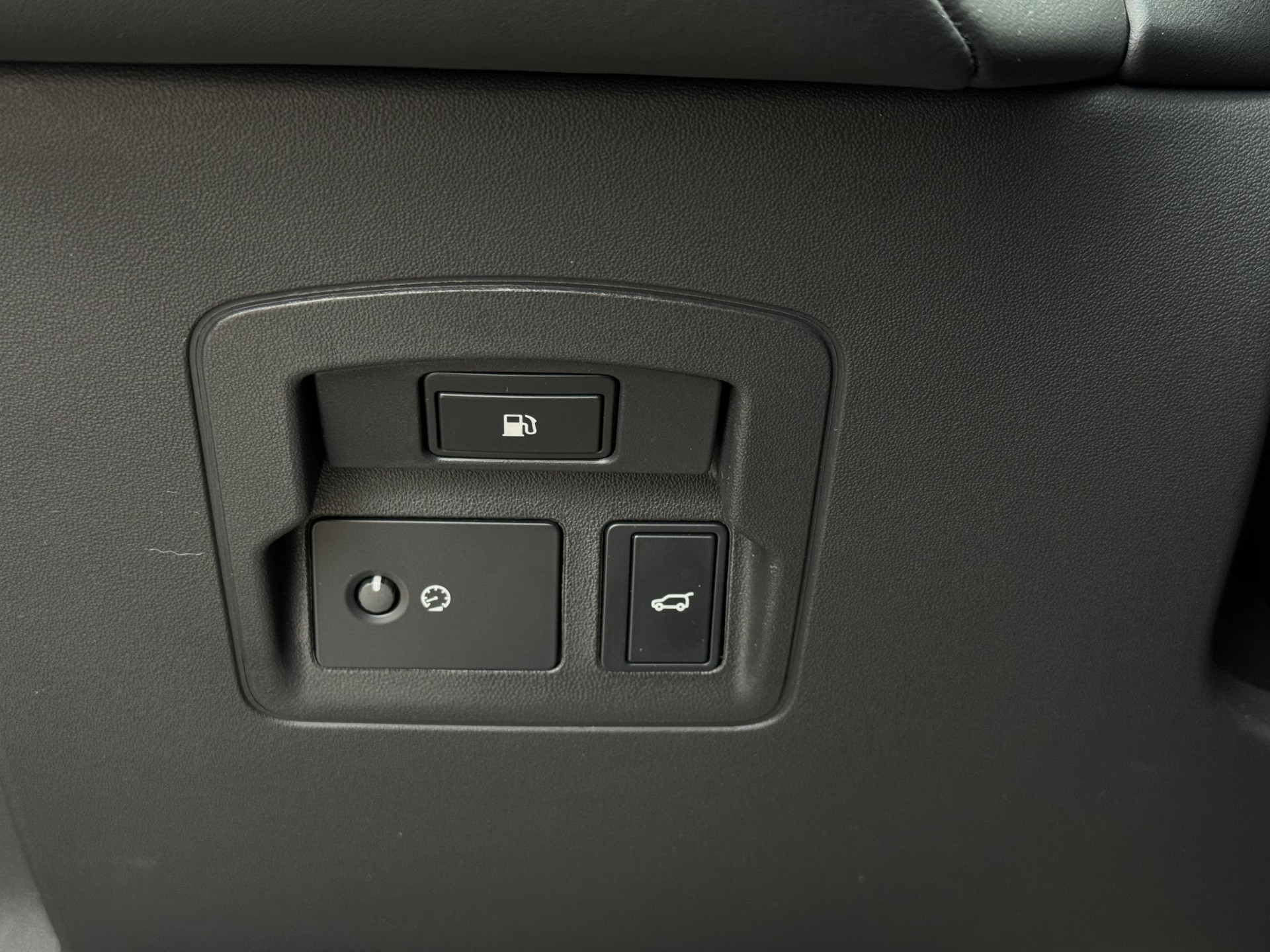 Land Rover Range Rover Velar 2.0 P400e AWD Dynamic SE PHEV