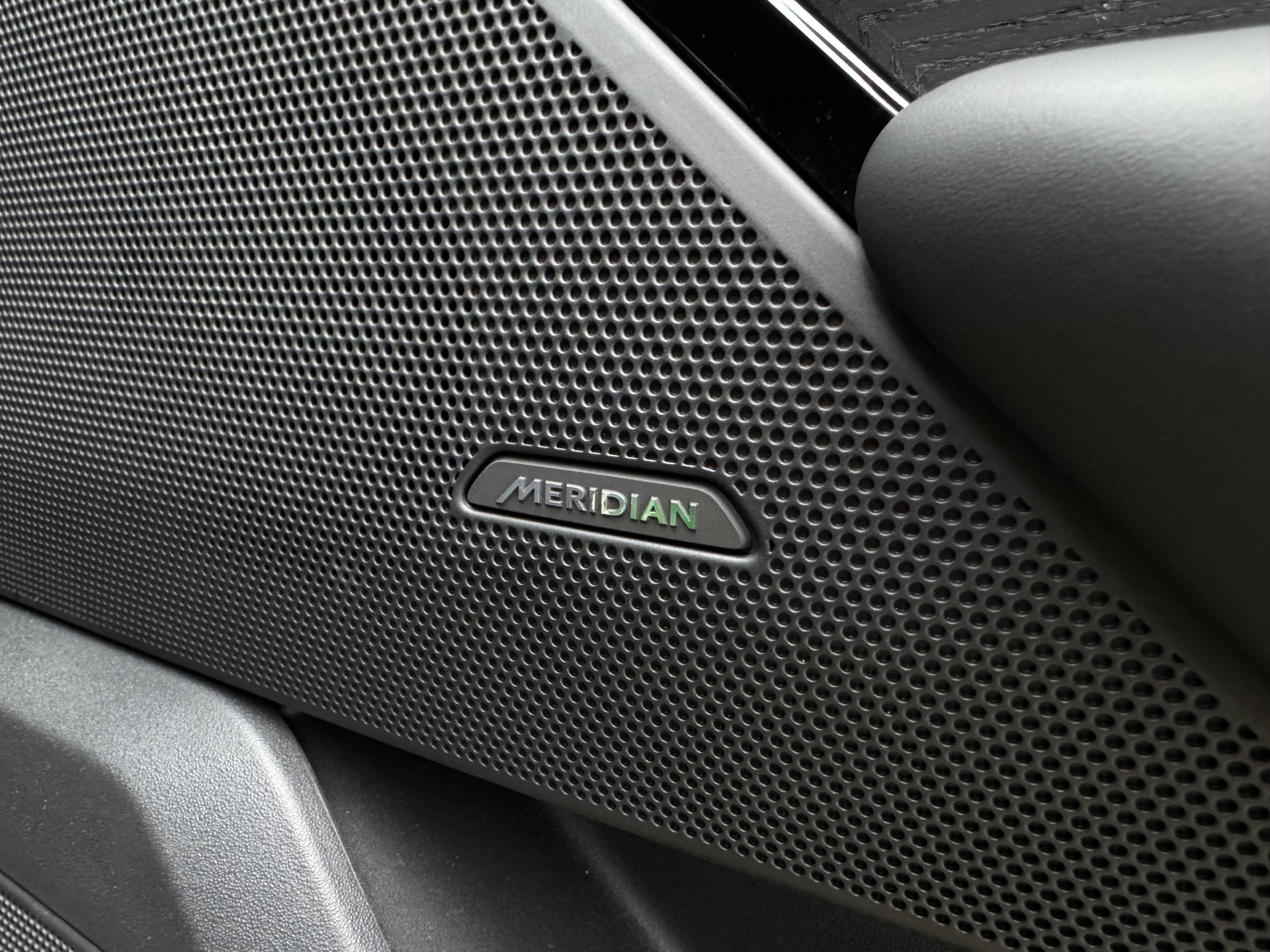 Land Rover Range Rover Velar 2.0 P400e AWD Dynamic SE PHEV