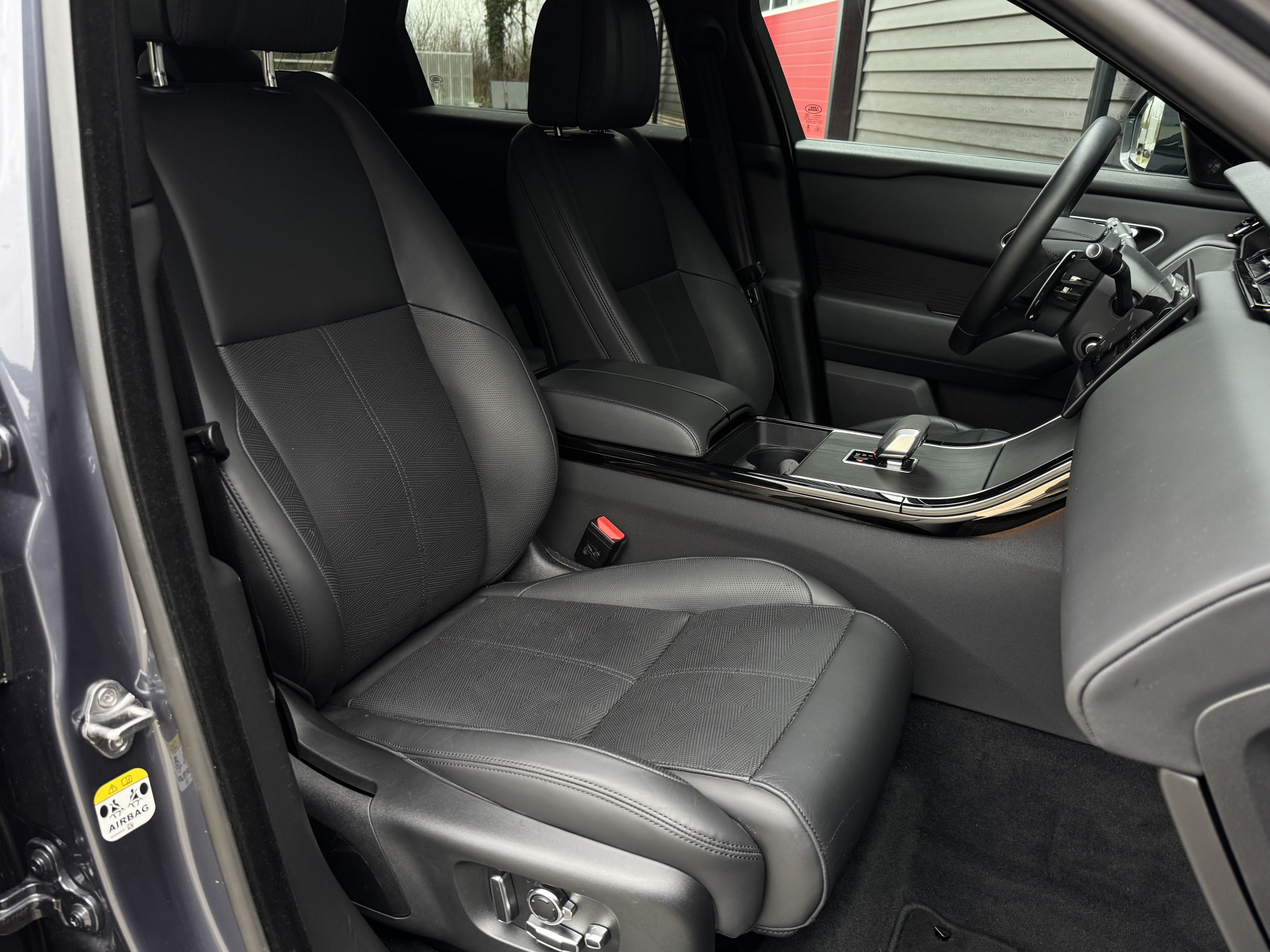 Land Rover Range Rover Velar 2.0 P400e AWD Dynamic SE PHEV