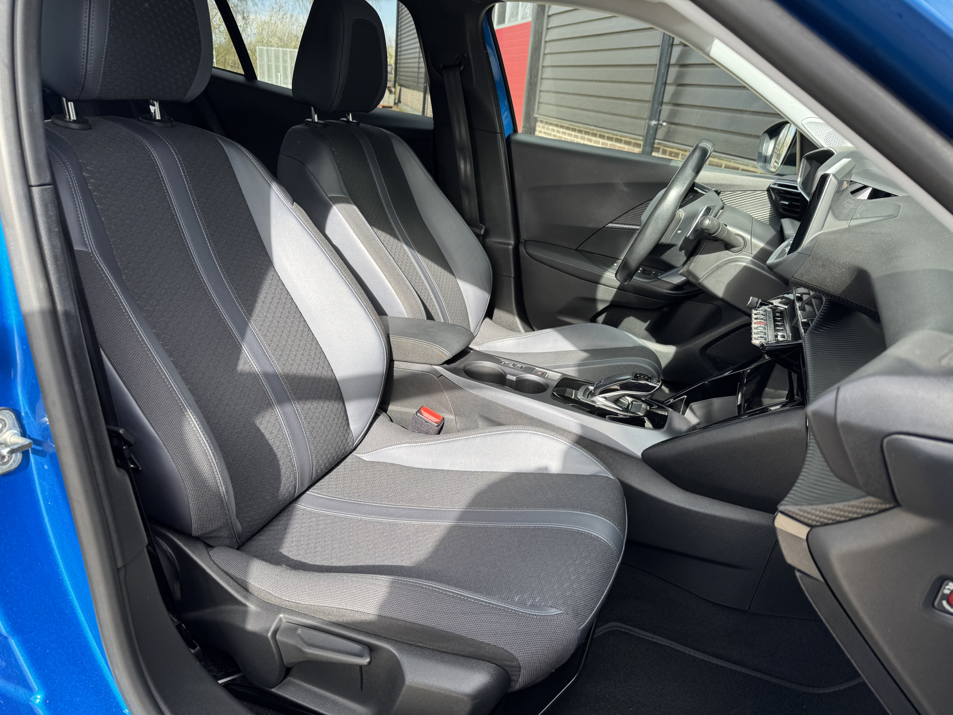 Peugeot 2008 1.2 130 pk Allure Automaat