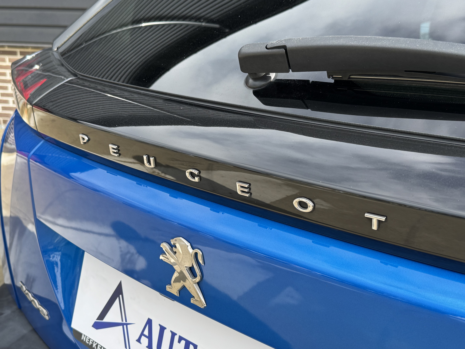 Peugeot 2008 1.2 130 pk Allure Automaat