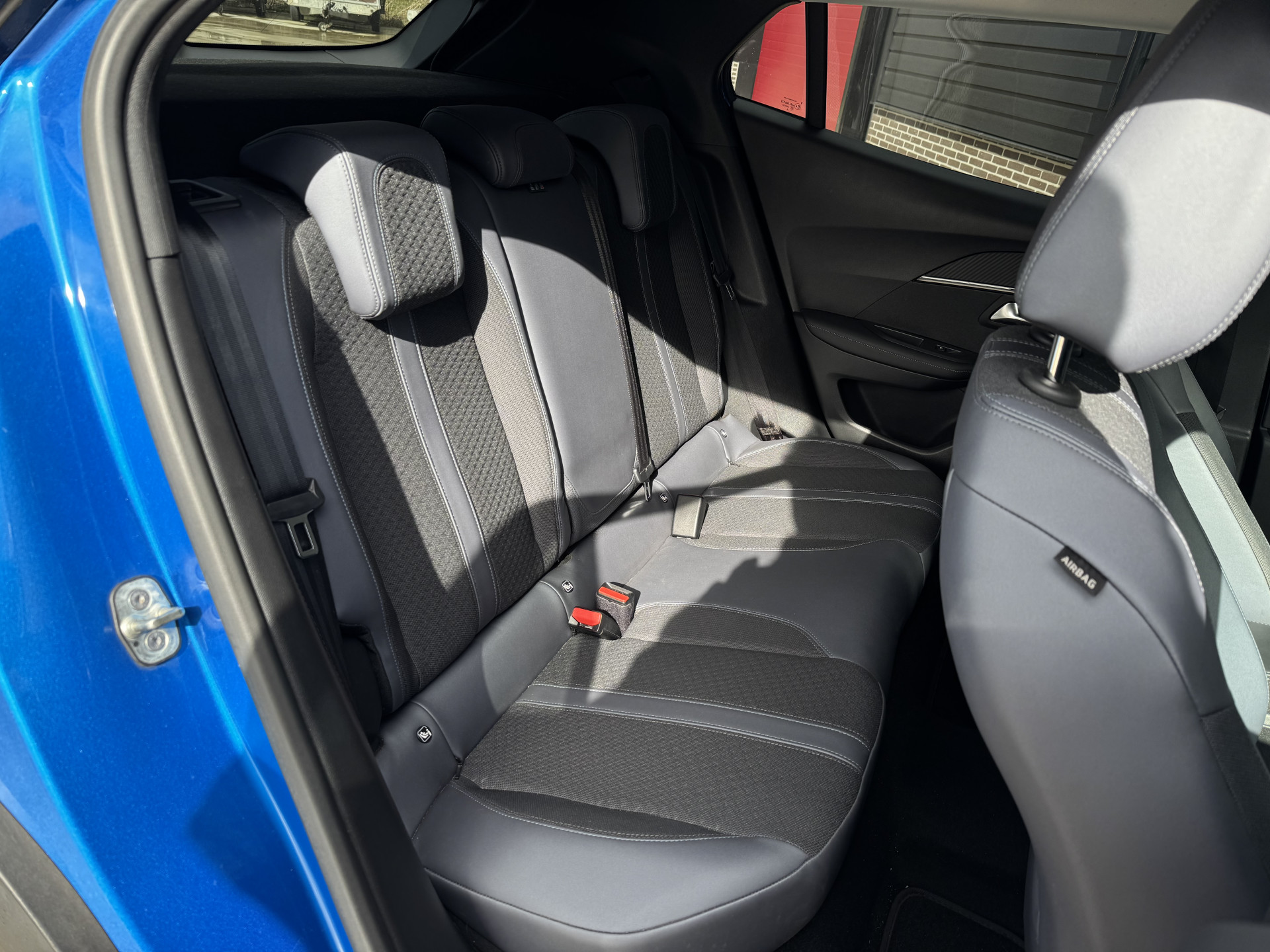 Peugeot 2008 1.2 130 pk Allure Automaat