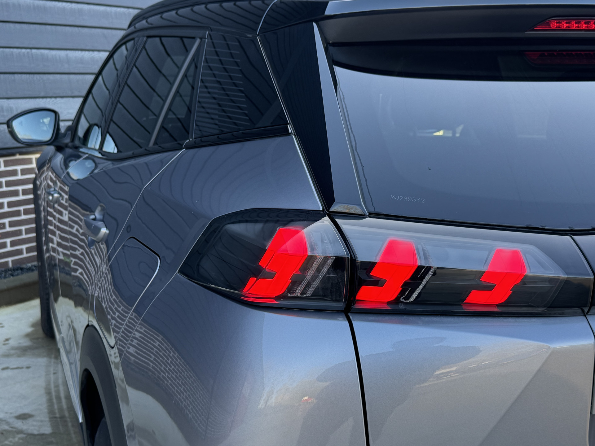 Peugeot 2008 1.2 PureTech 130 GT EAT8